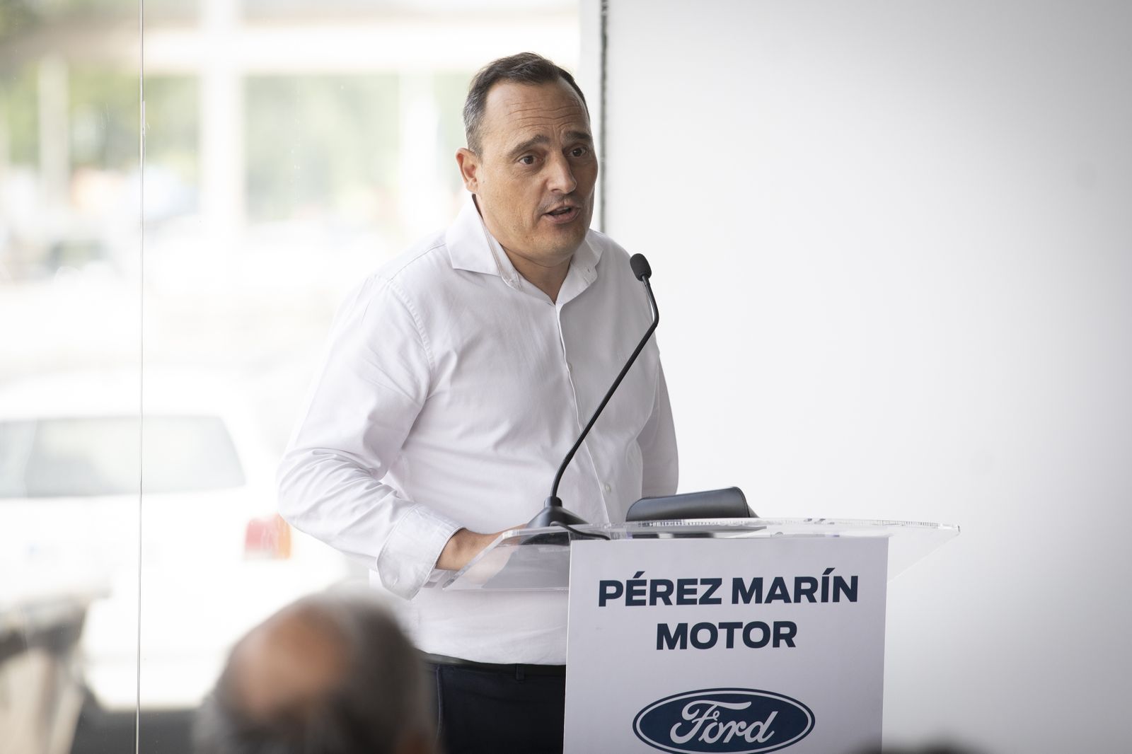 Jordi Vico durante la presentación de los cinco pilares de Pérez Marín Motor para el concesionario Ford en Granada y Jaén.