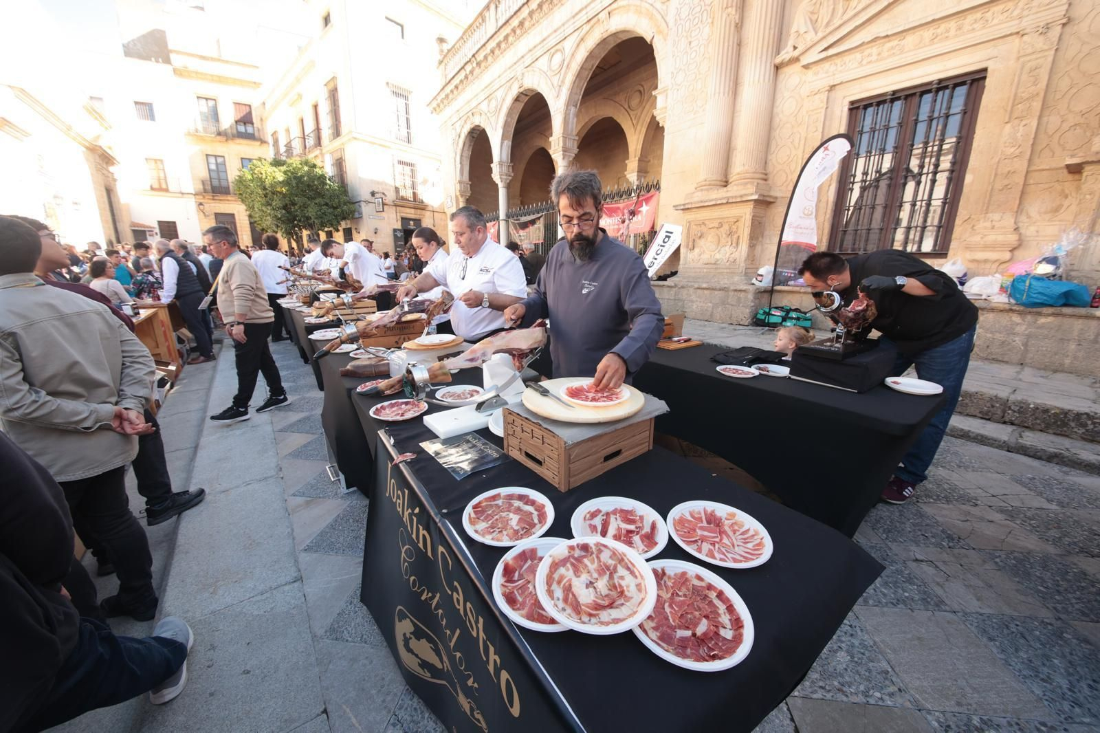 III Jornada de Cortadores de Jamón Solidarios en Jerez