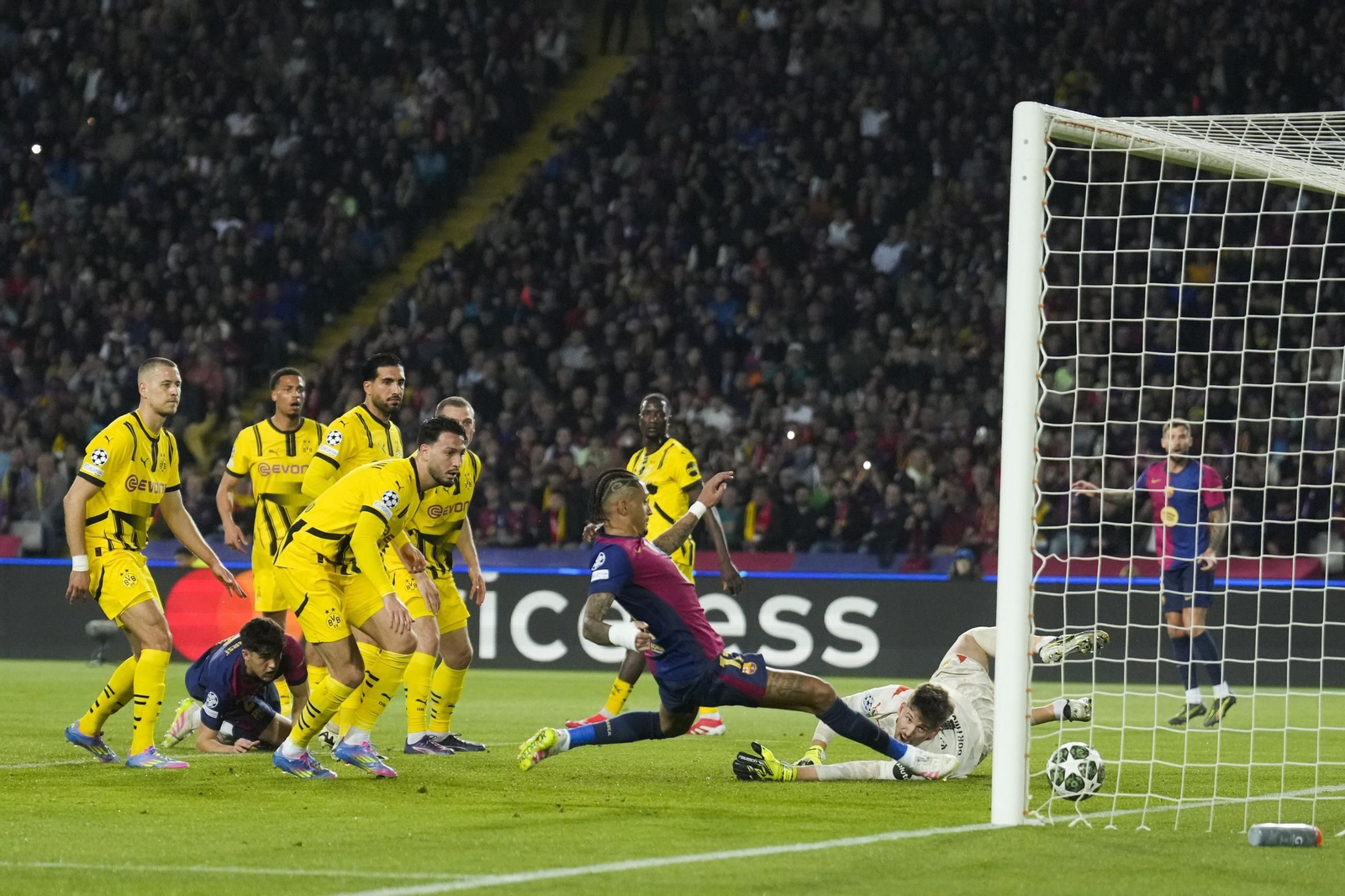 Las mejores fotos del Barcelona - Borussia Dortmund