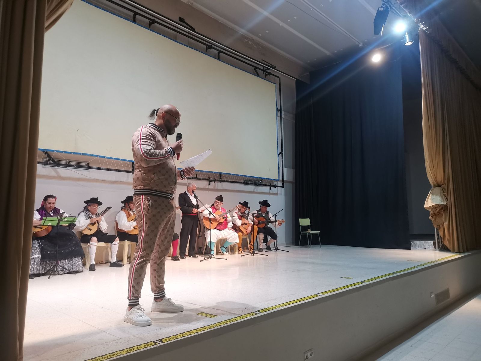 Fandanguillos, soleares y parrales animan a los reos de ‘El Acebuche’