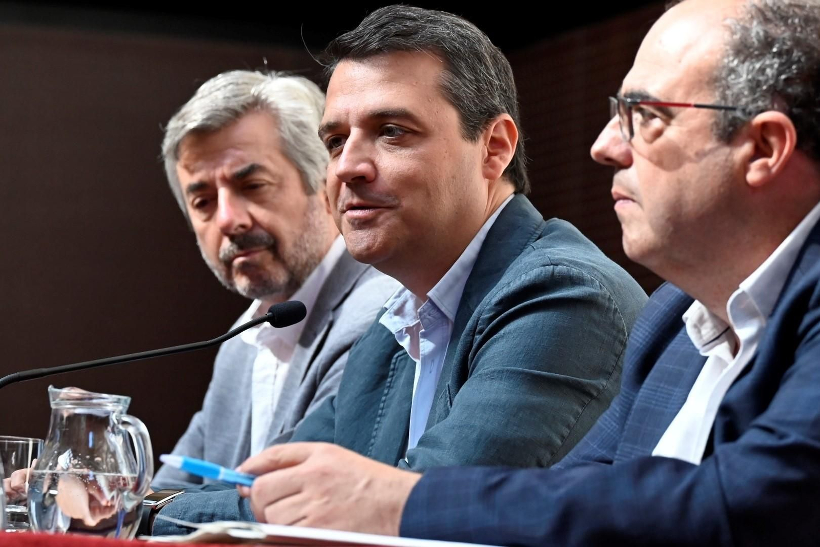 Las imágenes de la toma de posesión de nuevos bomberos de Córdoba