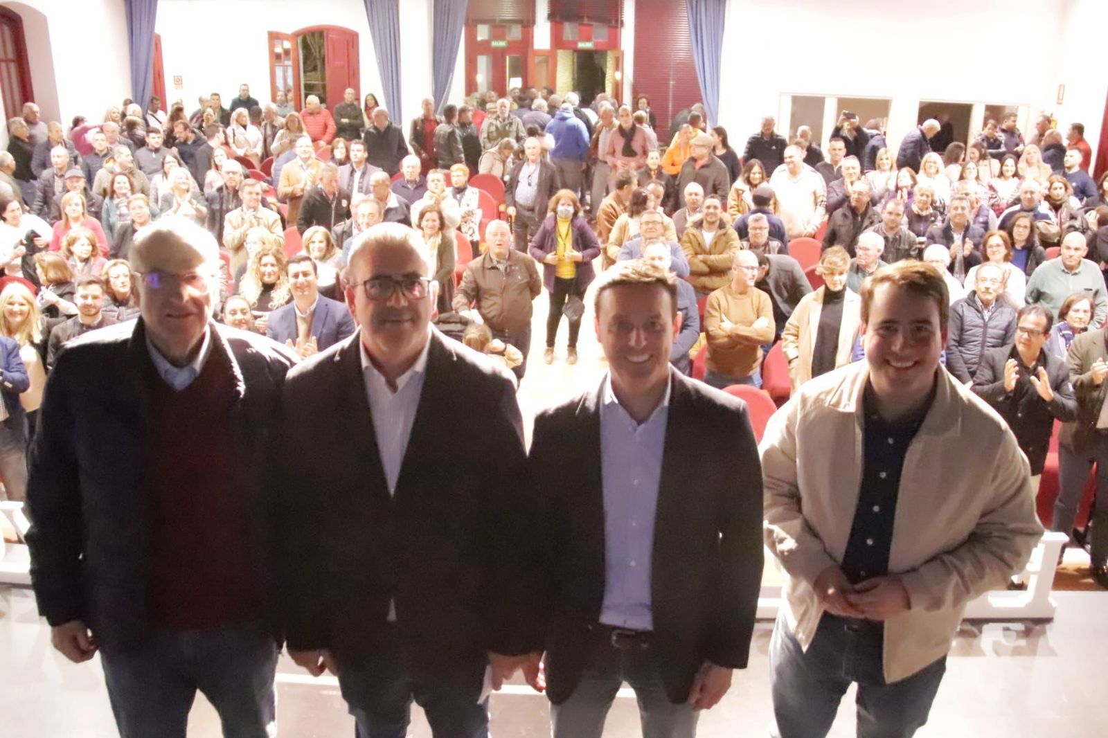 •	Javier A. García anima a los carboneros a apostar por el cambio.