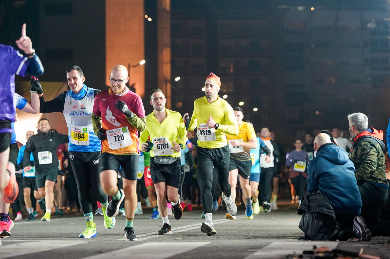 En imágenes: búscate en tu llegada a meta de la Carrera de San Antón 2026 (14)