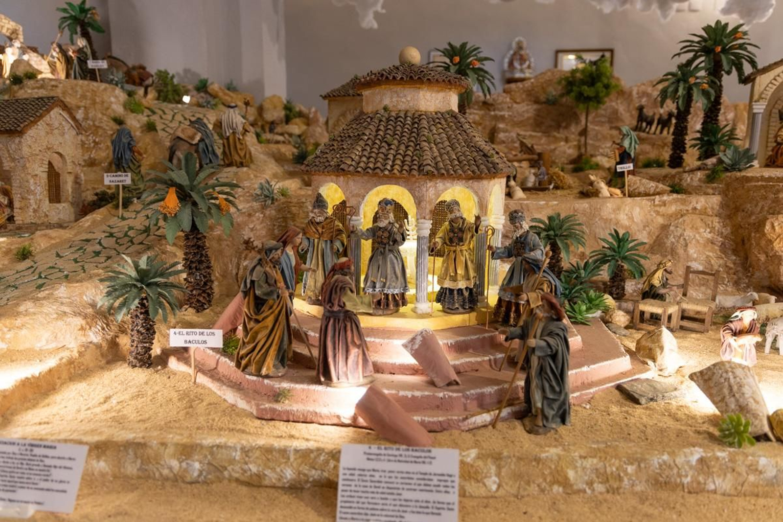 En imágenes: así es el Belén Bíblico con más de un millar de piezas artesanas de los abuelos María y Rafael