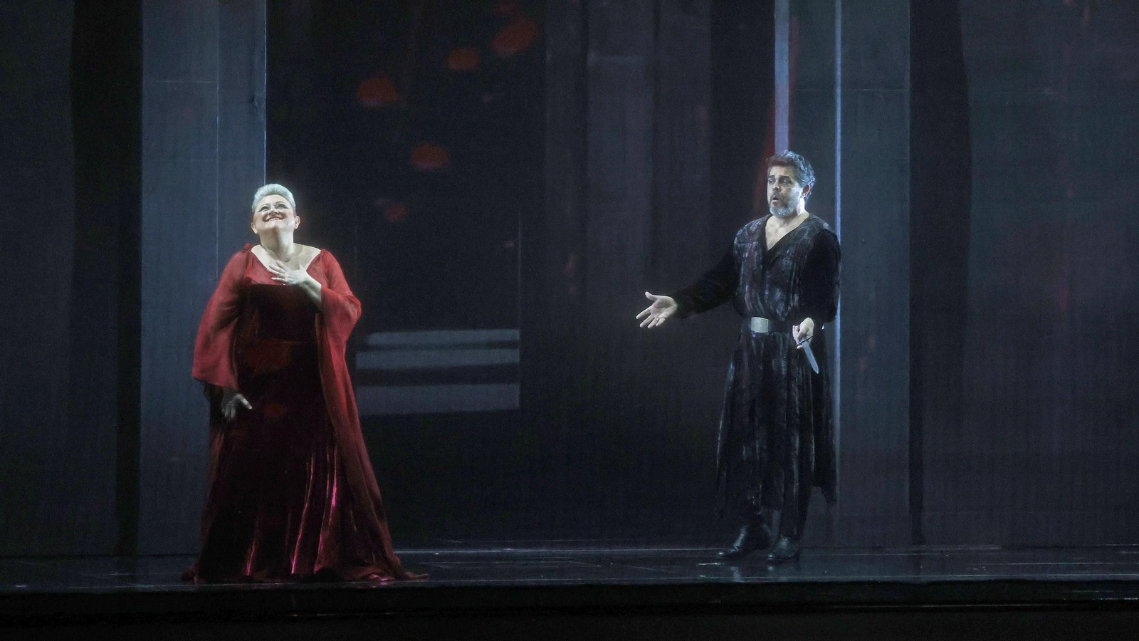 Imágenes de la ópera Macbeth en el Teatro Villamarta de Jerez