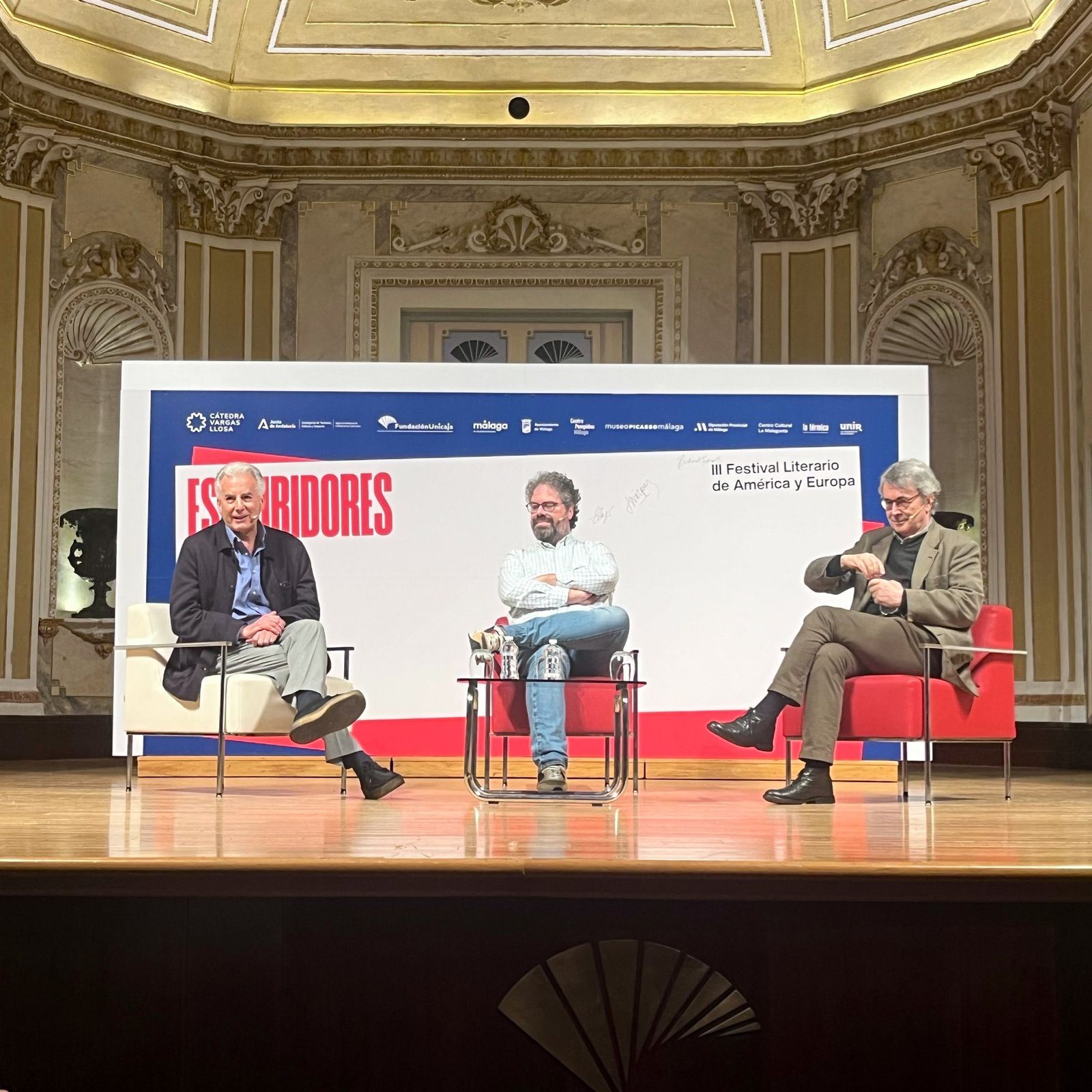 Mesa redonda de la IIIEdición de ‘Escribidores’.