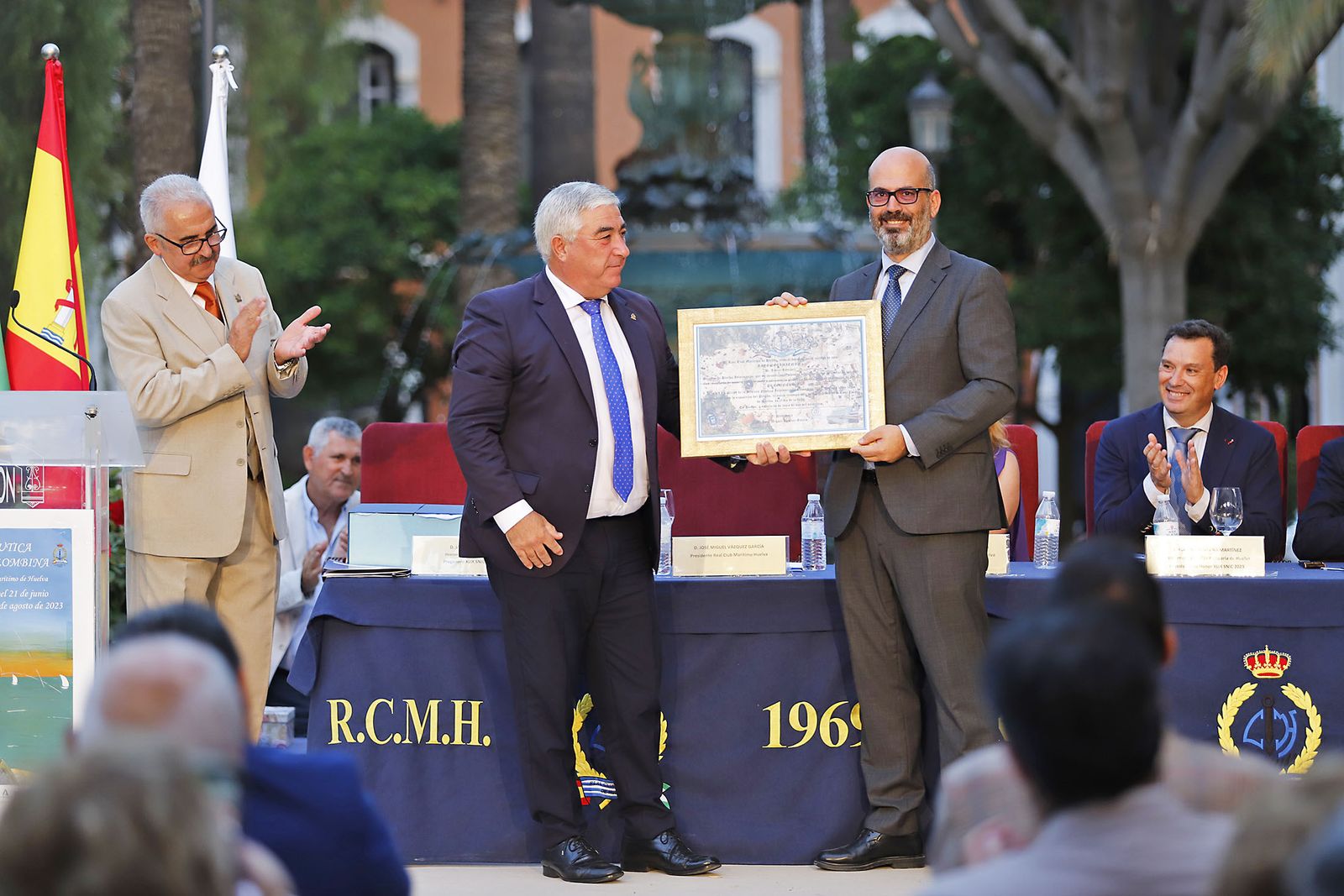 Imágenes del pregón de la XLIX edición de la Semana Náutica Internacional Colombina