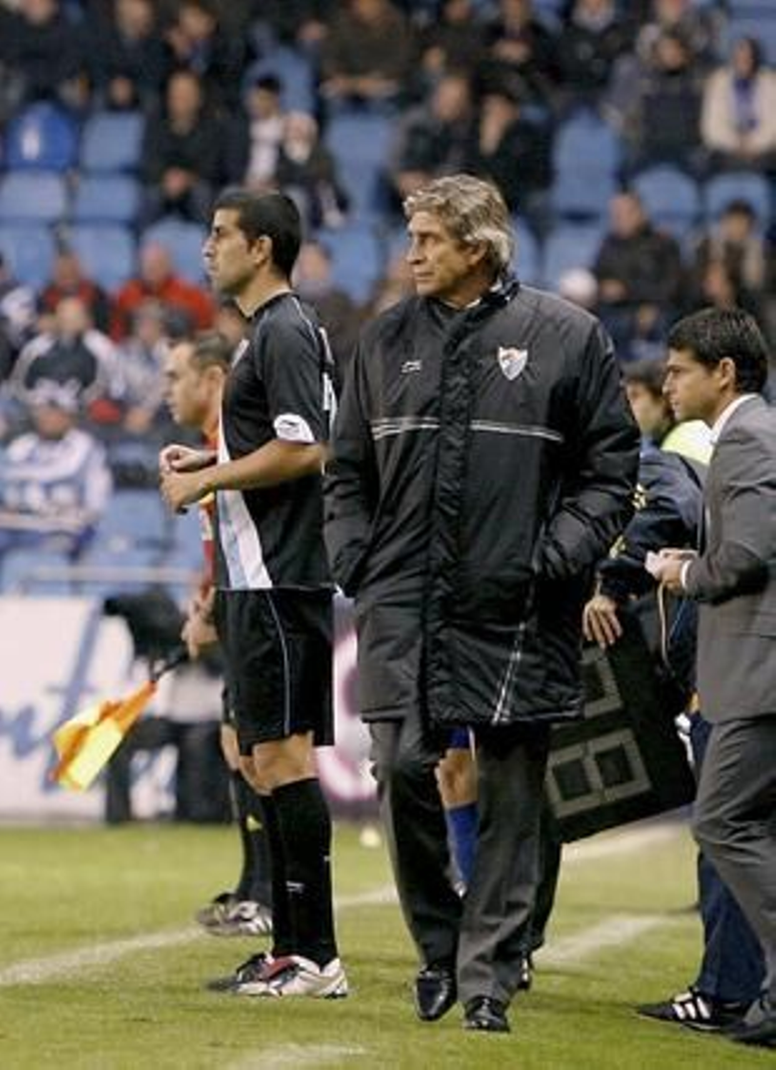 El Málaga se lleva un castigo severo de Riazor (3-0). El equipo blanquiazul se fue al descanso con dos goles en contra y no pudo reconducir el partido en el segundo tiempo.