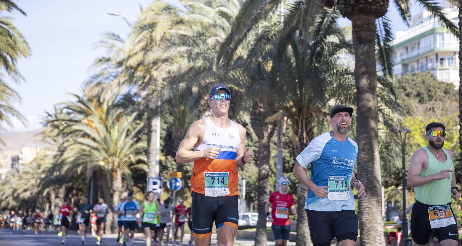 El Medio Maratón de Almería 2025, en imágenes