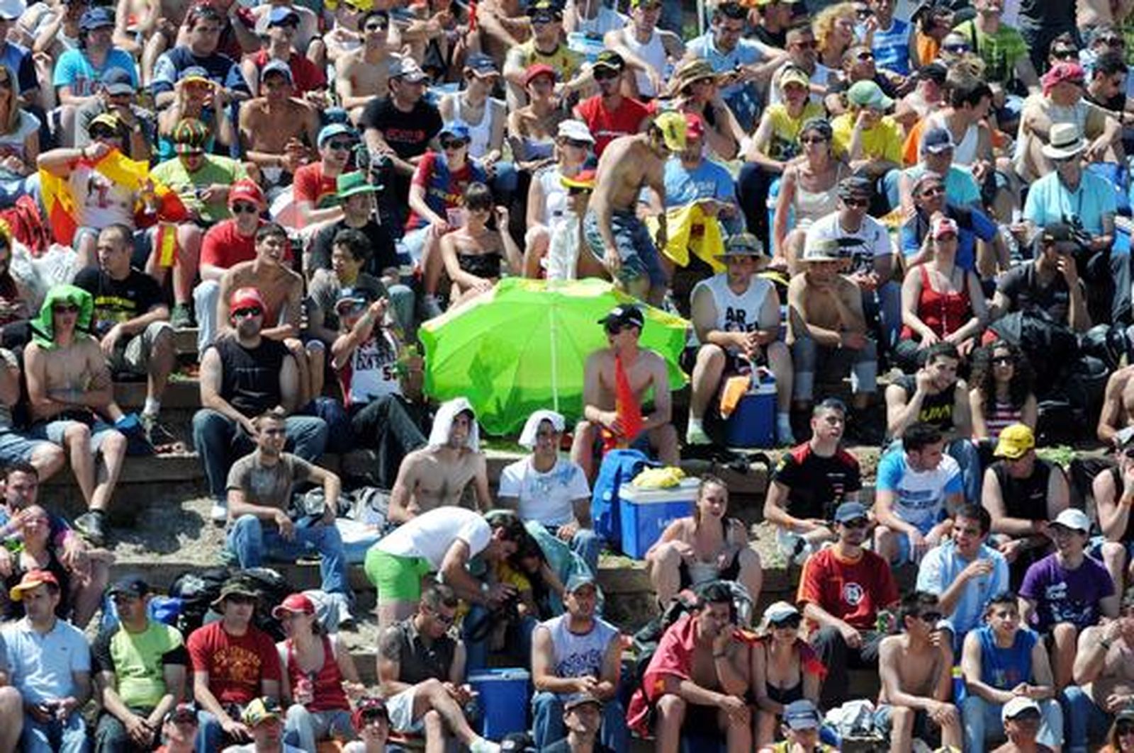 Tamizawa impide el pleno español en los entrenamientos oficiales del Gran Premio de España de Motociclismo, con ´poles´ para Pedrosa en MotoGP y Márquez en 125cc

Foto: Juan Carlos Toro/ Manuel Aranda