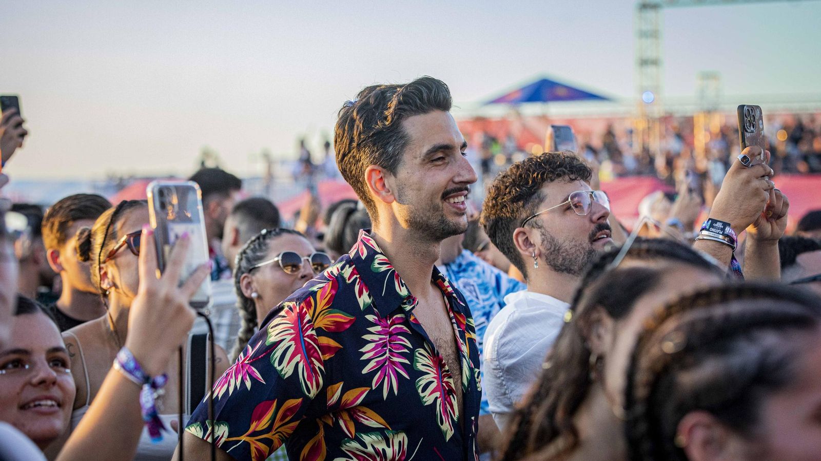 Búscate en las imágenes del jueves de Puro Latino 2024 en El Puerto