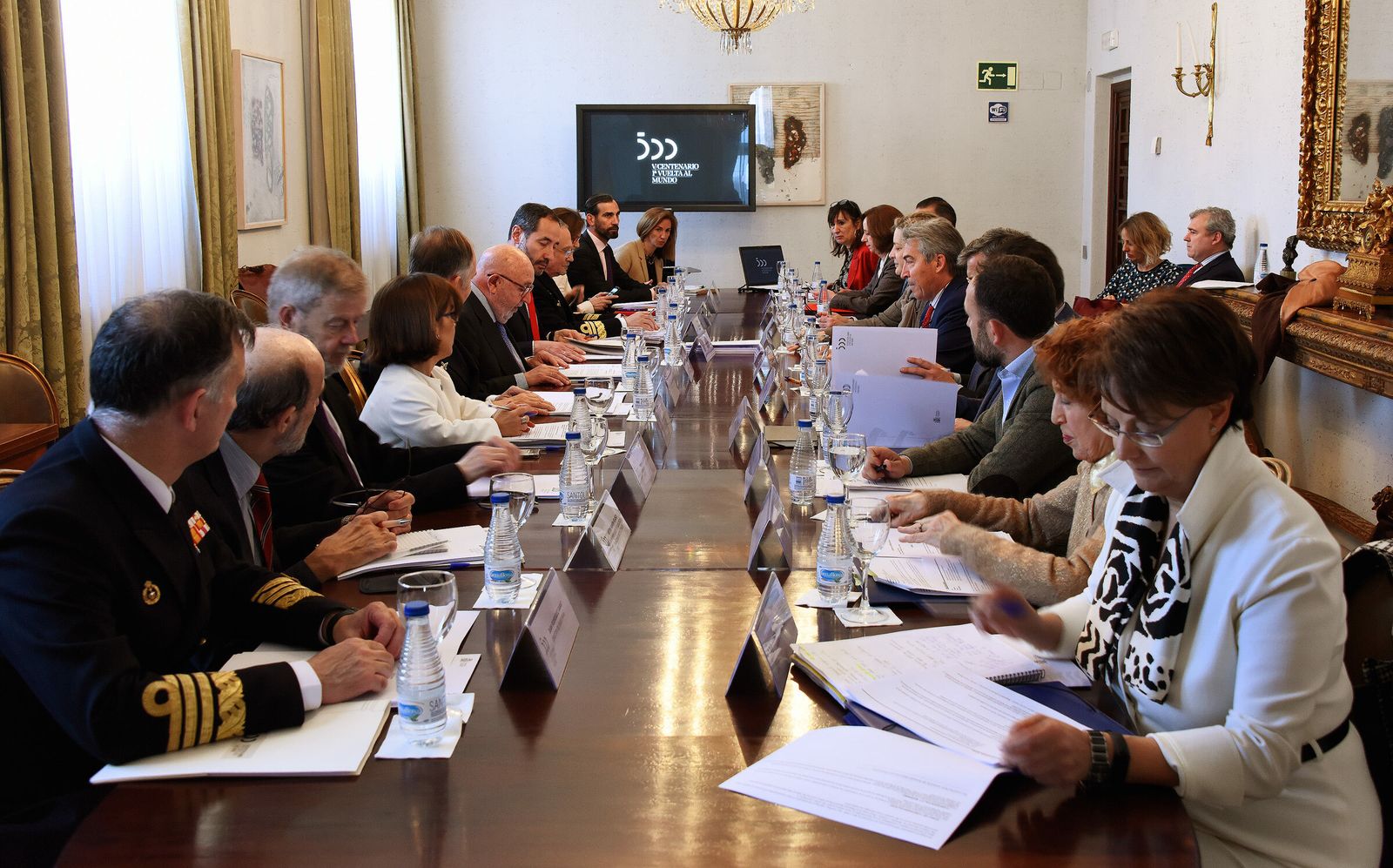 Reunión de la comisión organizadora de los actos del V Centenario de la Circunnavegación.