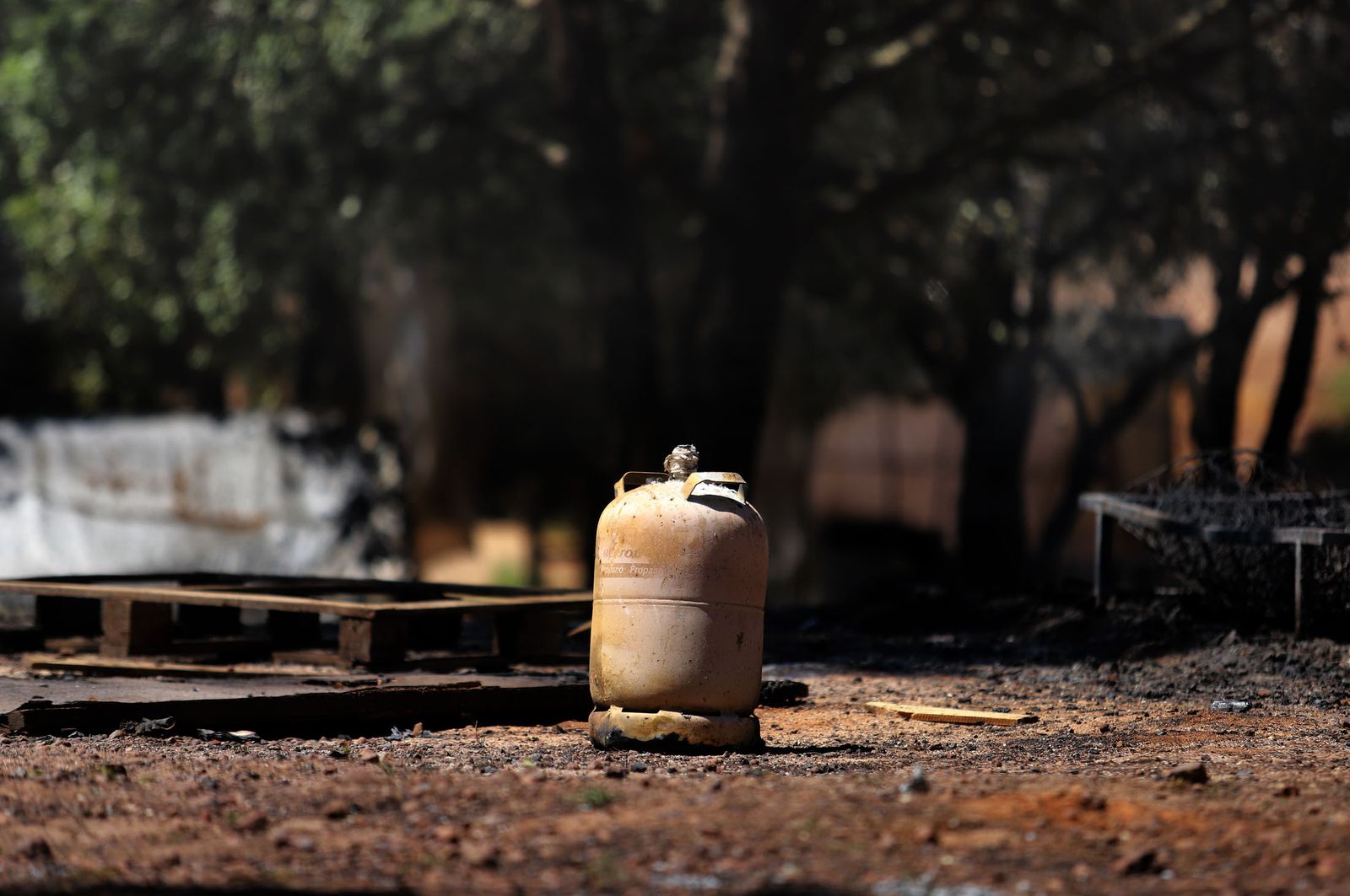 Imágenes del incendio de chabolas en Lucena del Puerto