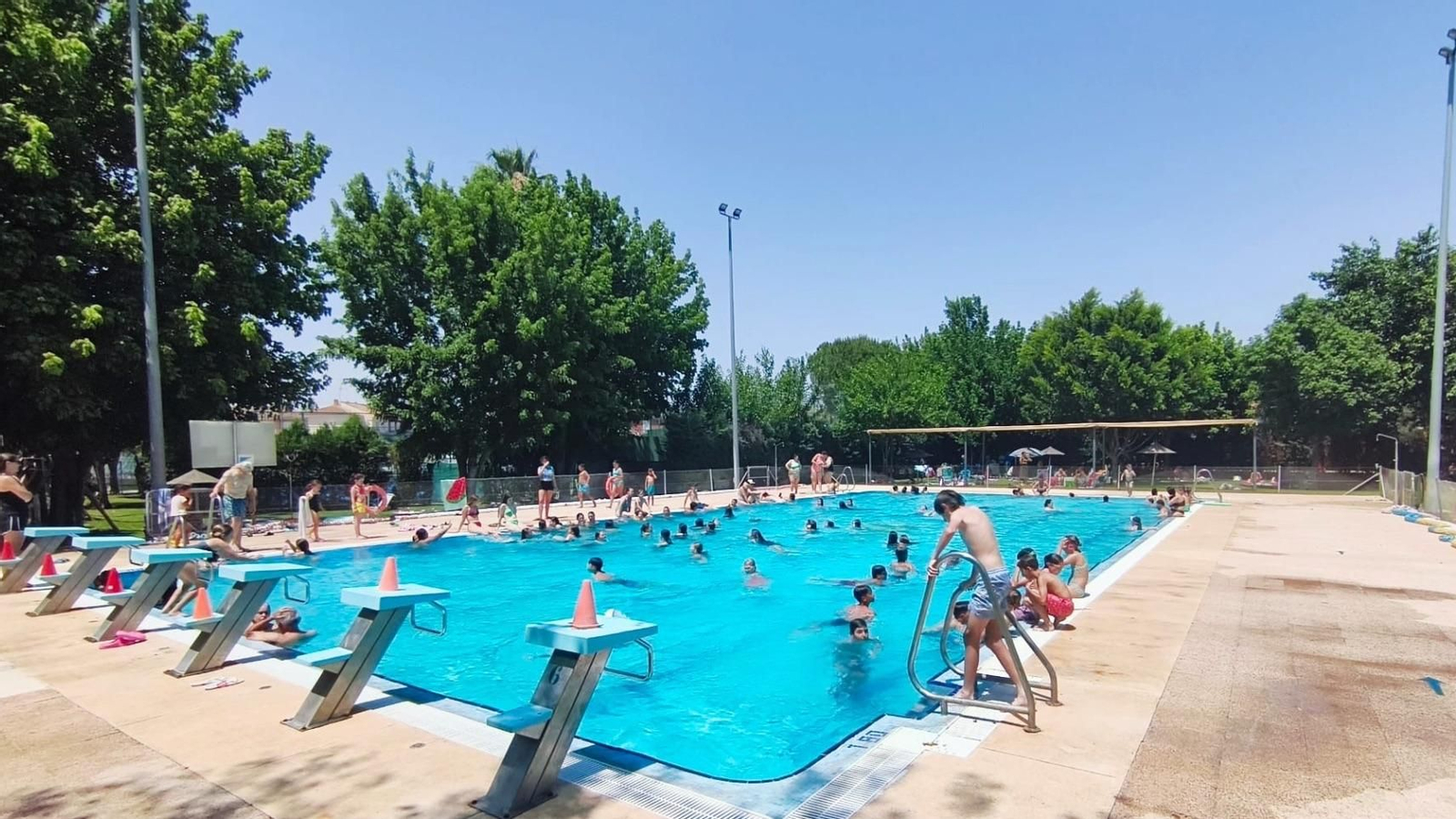 Piscina de Gines