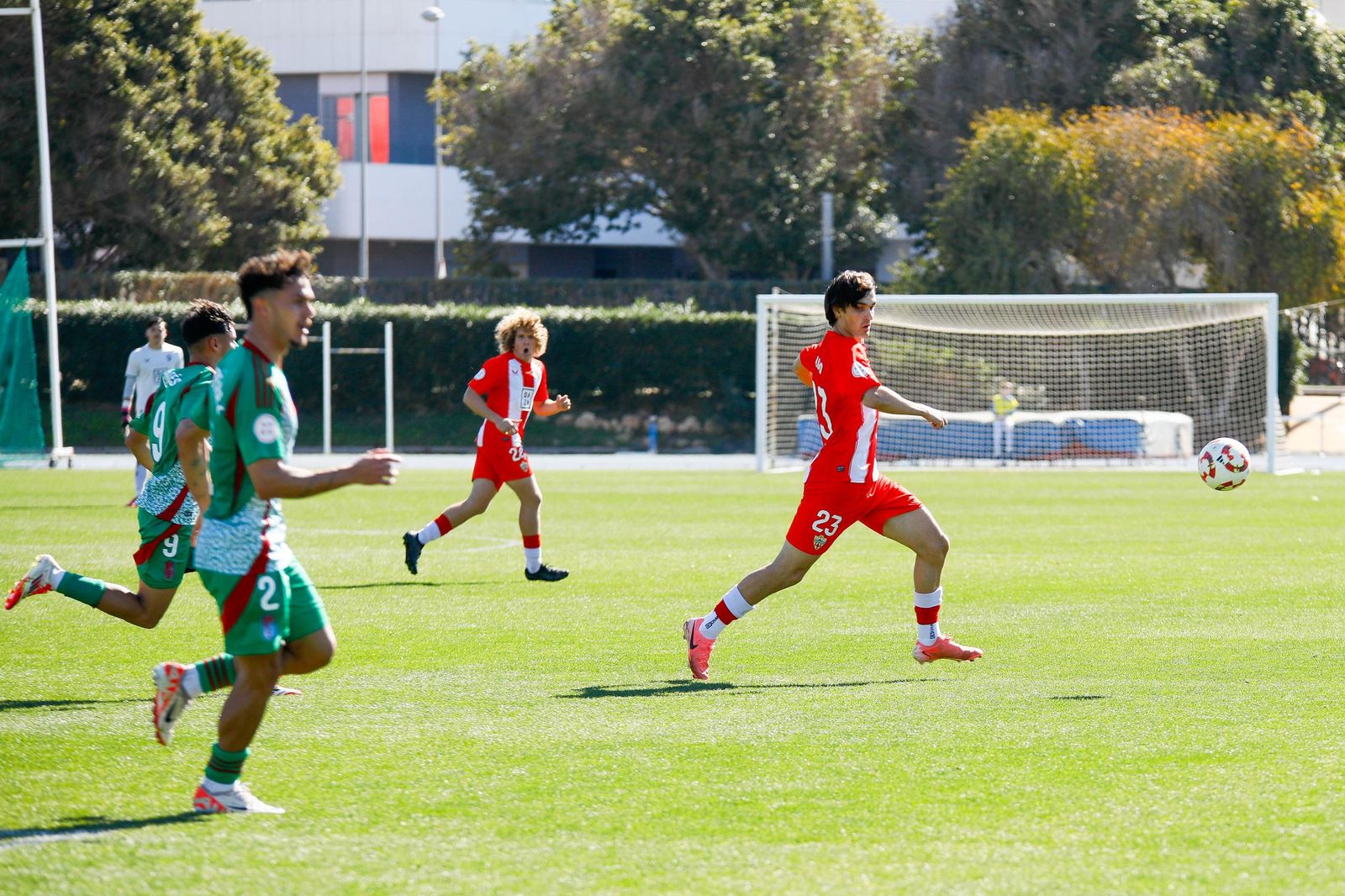 Las imágenes de Segunda RFEF entre Almeria B y recreativo de Granada