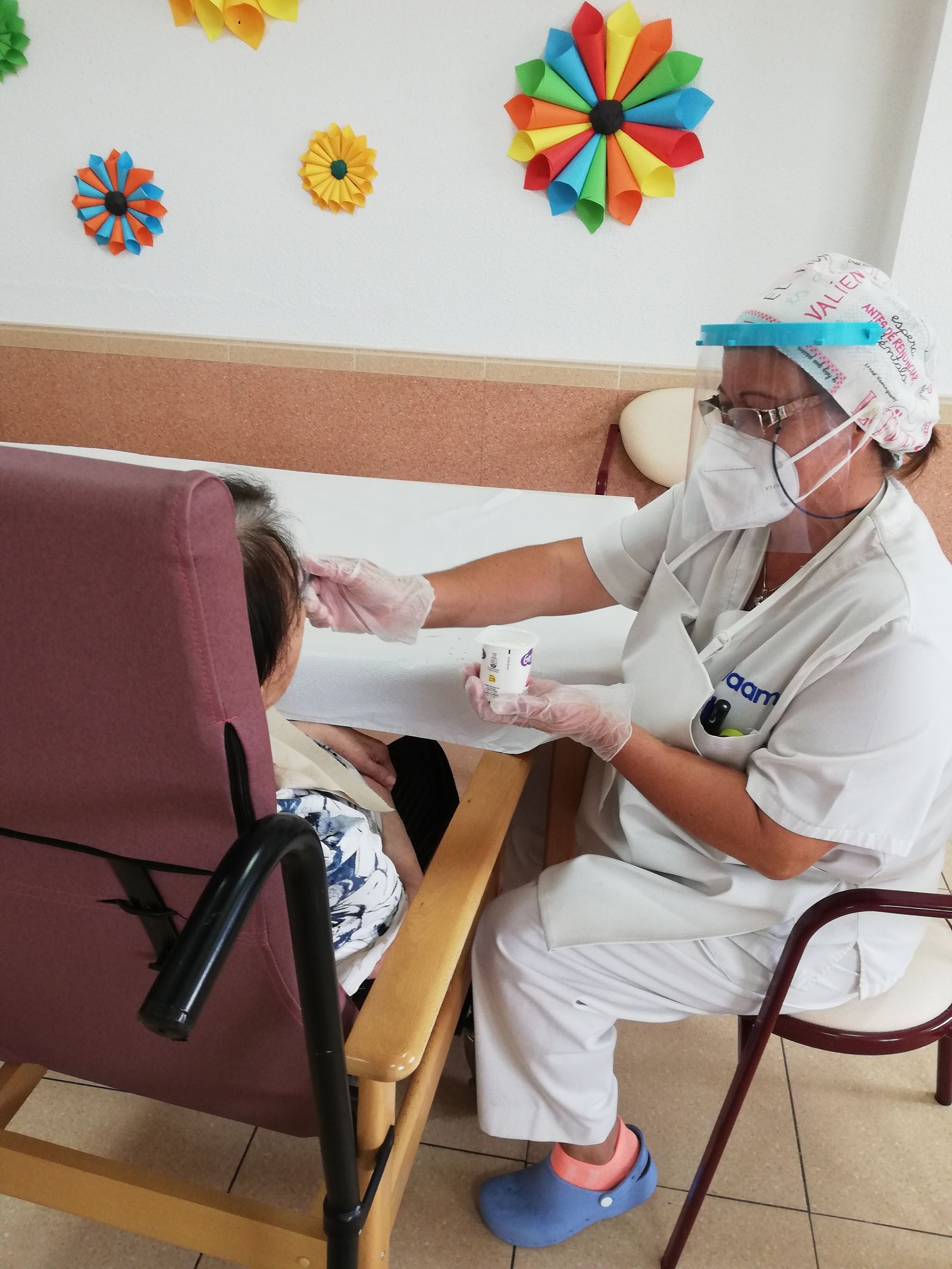 Mayores de la capital reciben atención a través del proyecto Bono Sociosanitario