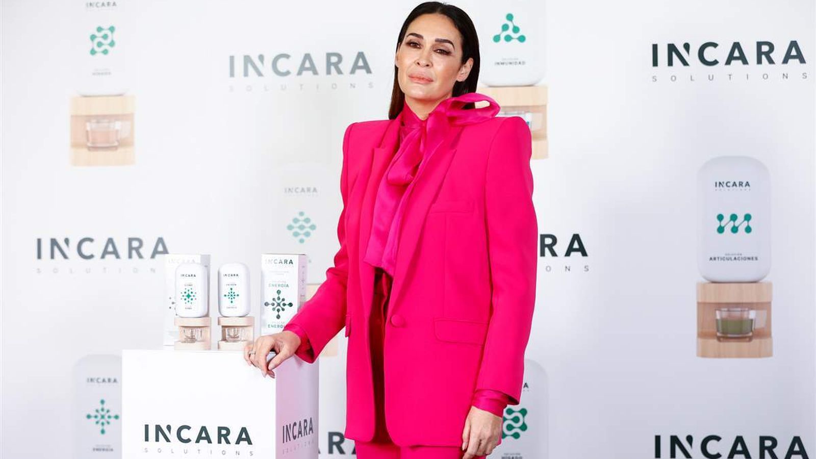 Vicky, con el suplemento alimenticio 'Incara'.