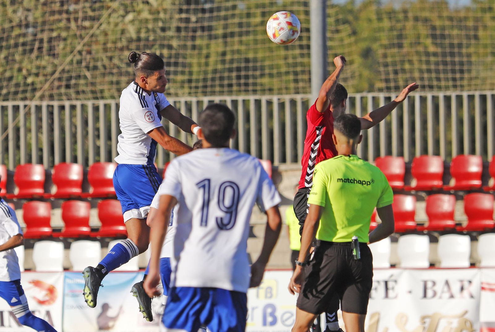 Imágenes del partido entre el Cartaya y el Recreativo de Huelva