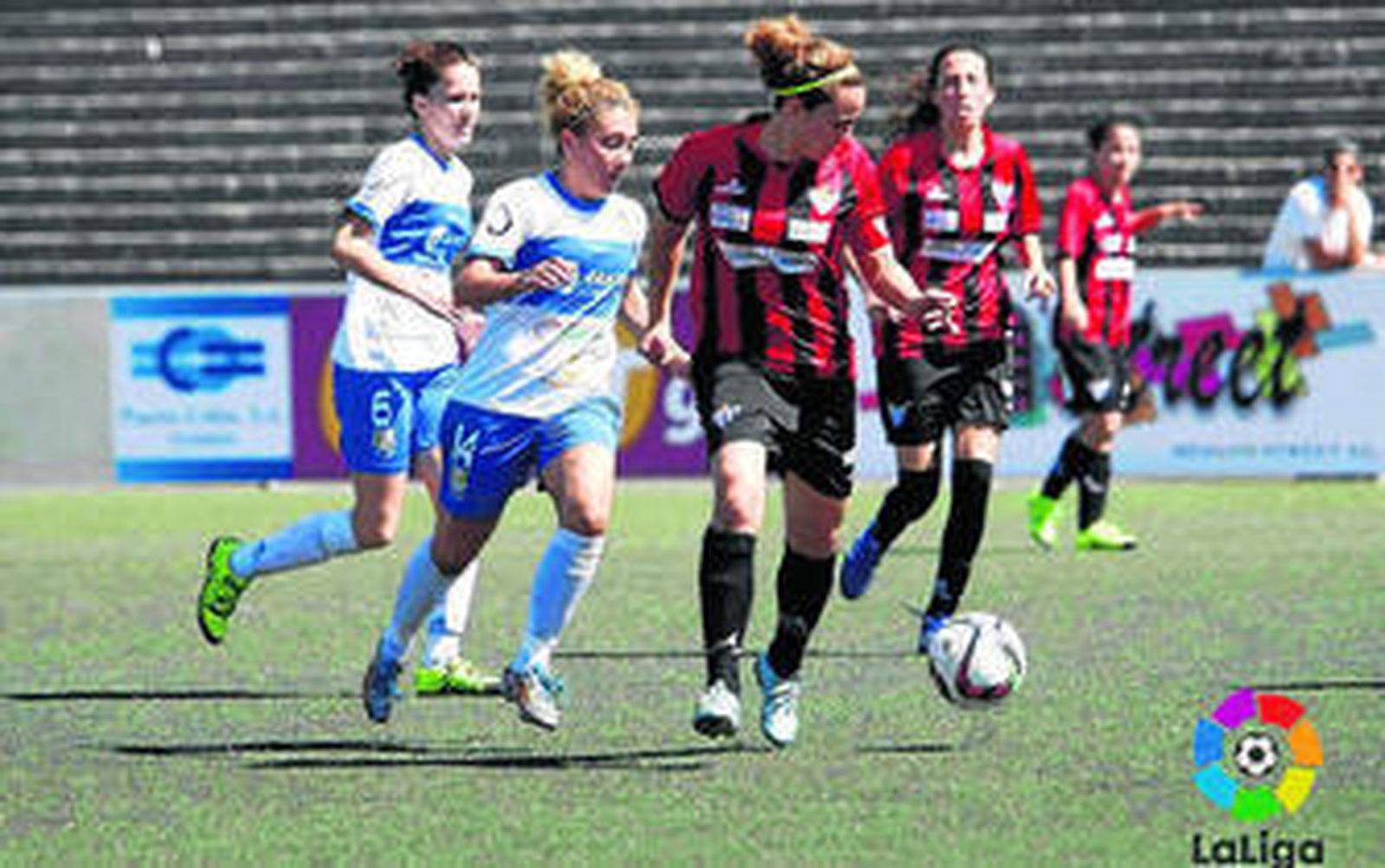 Un lance del encuentro que disputó ayer el conjunto onubense en tierras tinerfeñas, saldado con empate a un gol.