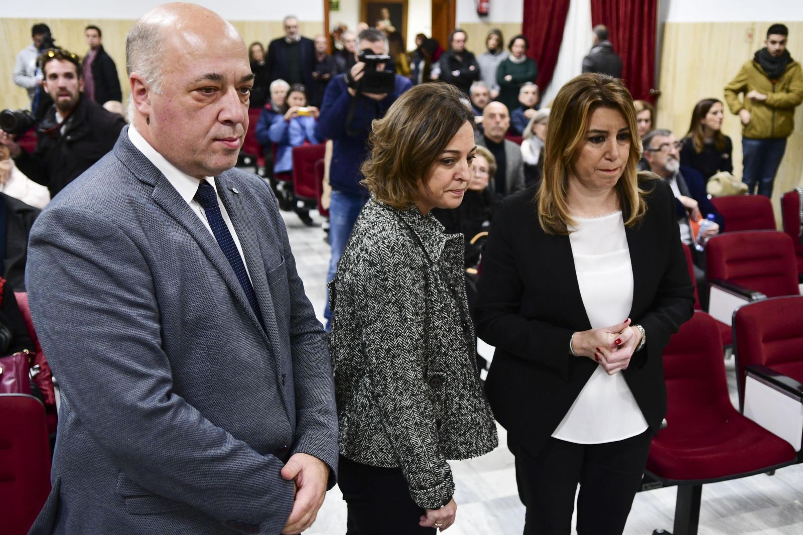 Las imágenes de la capilla ardiente de Pablo García Baena