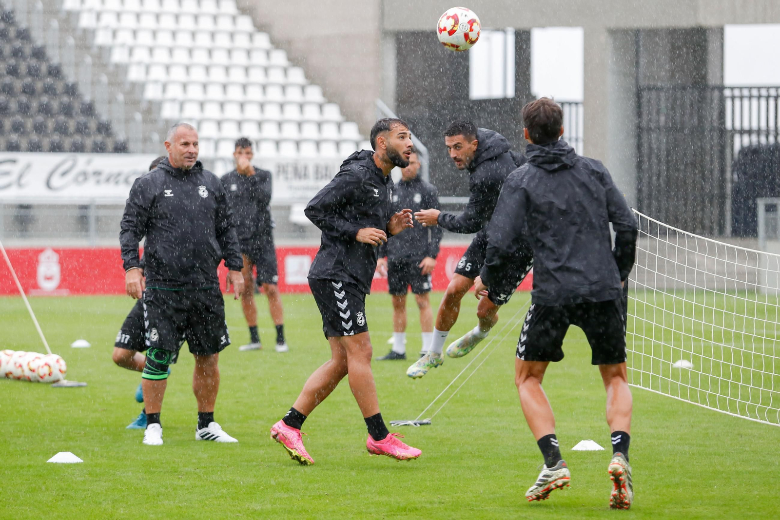 Las fotos del primer entrenamiento de Javi Moreno al frente de la Balona en La Línea
