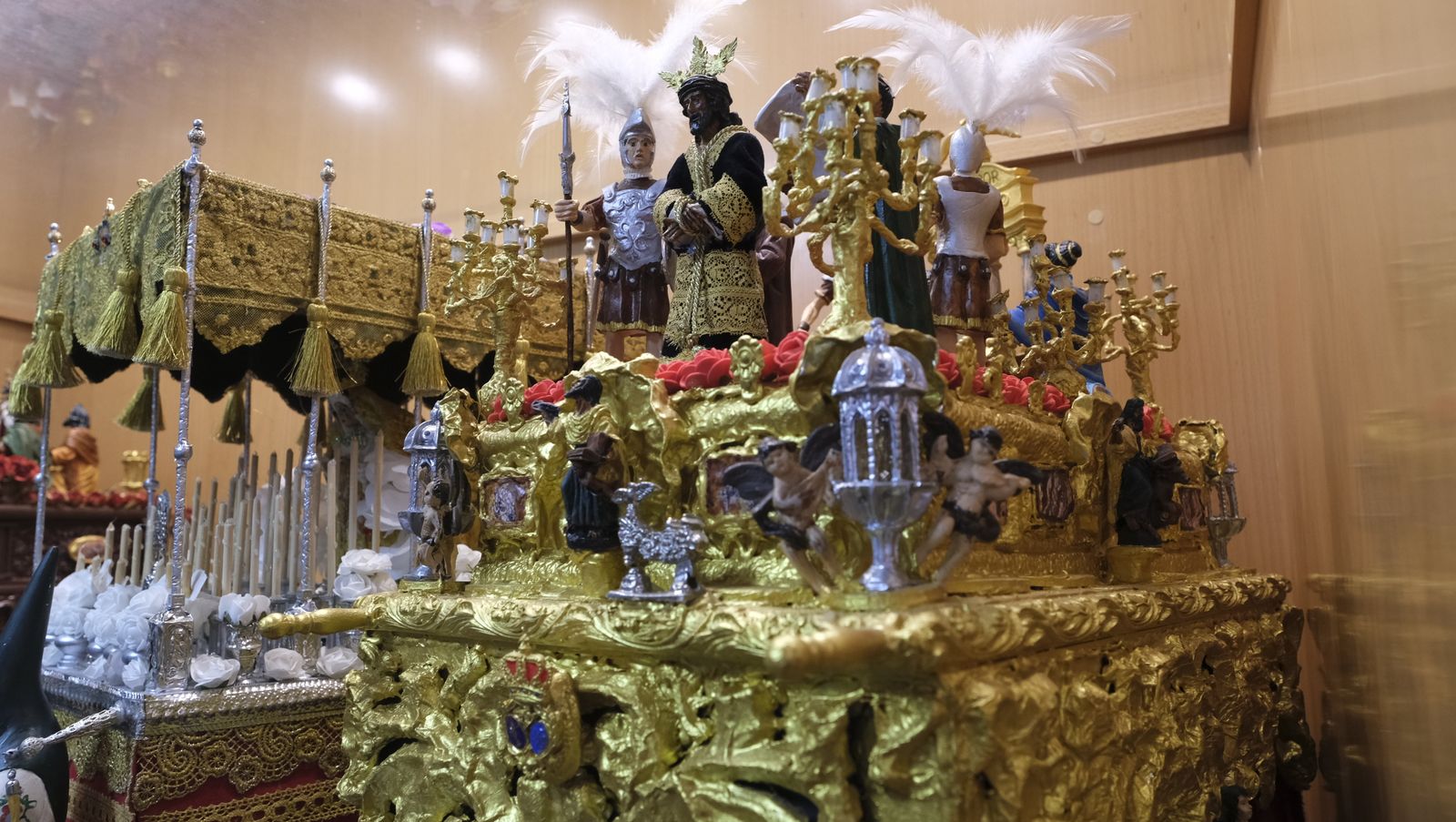 Fotogalería de la colección en miniatura de la Semana Santa de Almería.