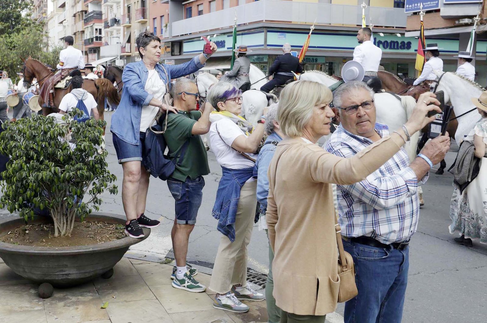 El Rocío 2023: Imágenes de los peregrinos de la Hermandad de Emigrantes