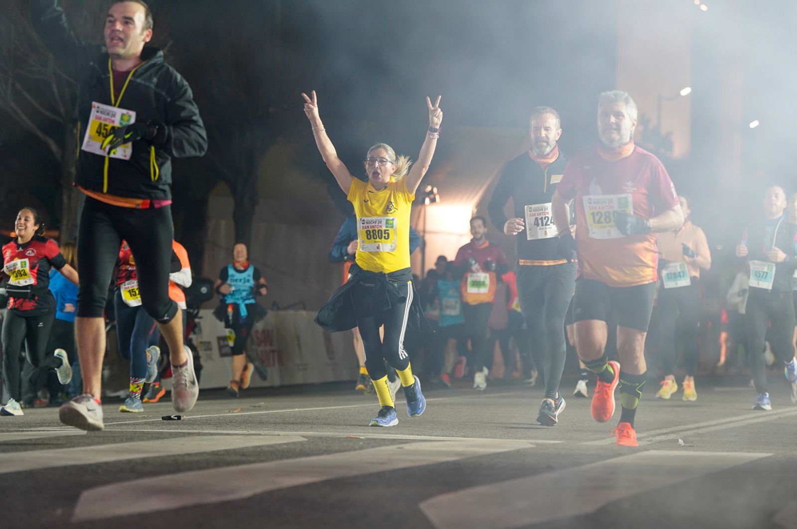 En imágenes: búscate en tu llegada a meta de la Carrera de San Antón 2026 (12)