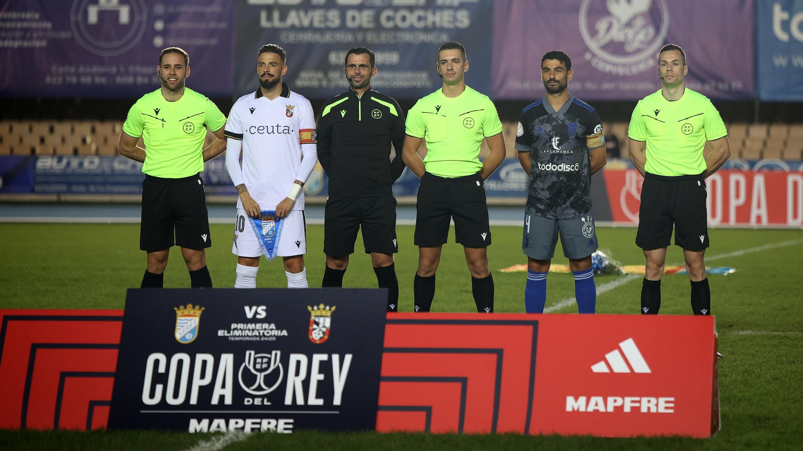 Imágenes de la eliminatoria de Copa del Rey entre el Xerez CD y el AD Ceuta FC en Chapín