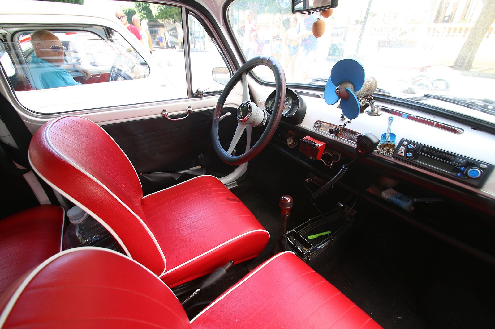 Fotogalería Exhibición Seat 600. Feria Almería 2019