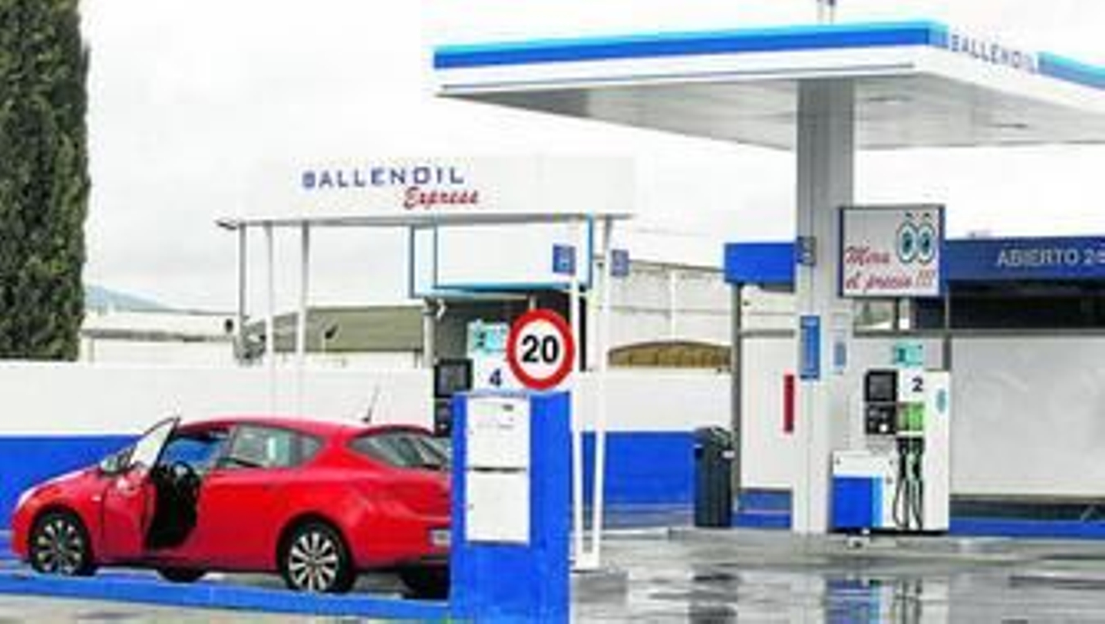 Por el momento, no se ha podido demostrar que la gasolina 'low-cost' sea perjudicial para los coches.