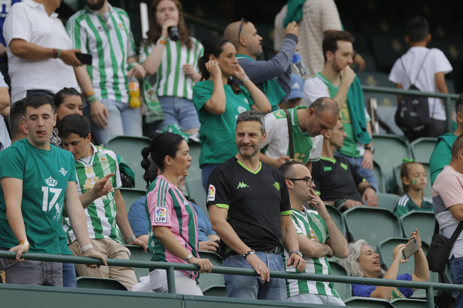 Búscate en las fotos de la despedida de Joaquín