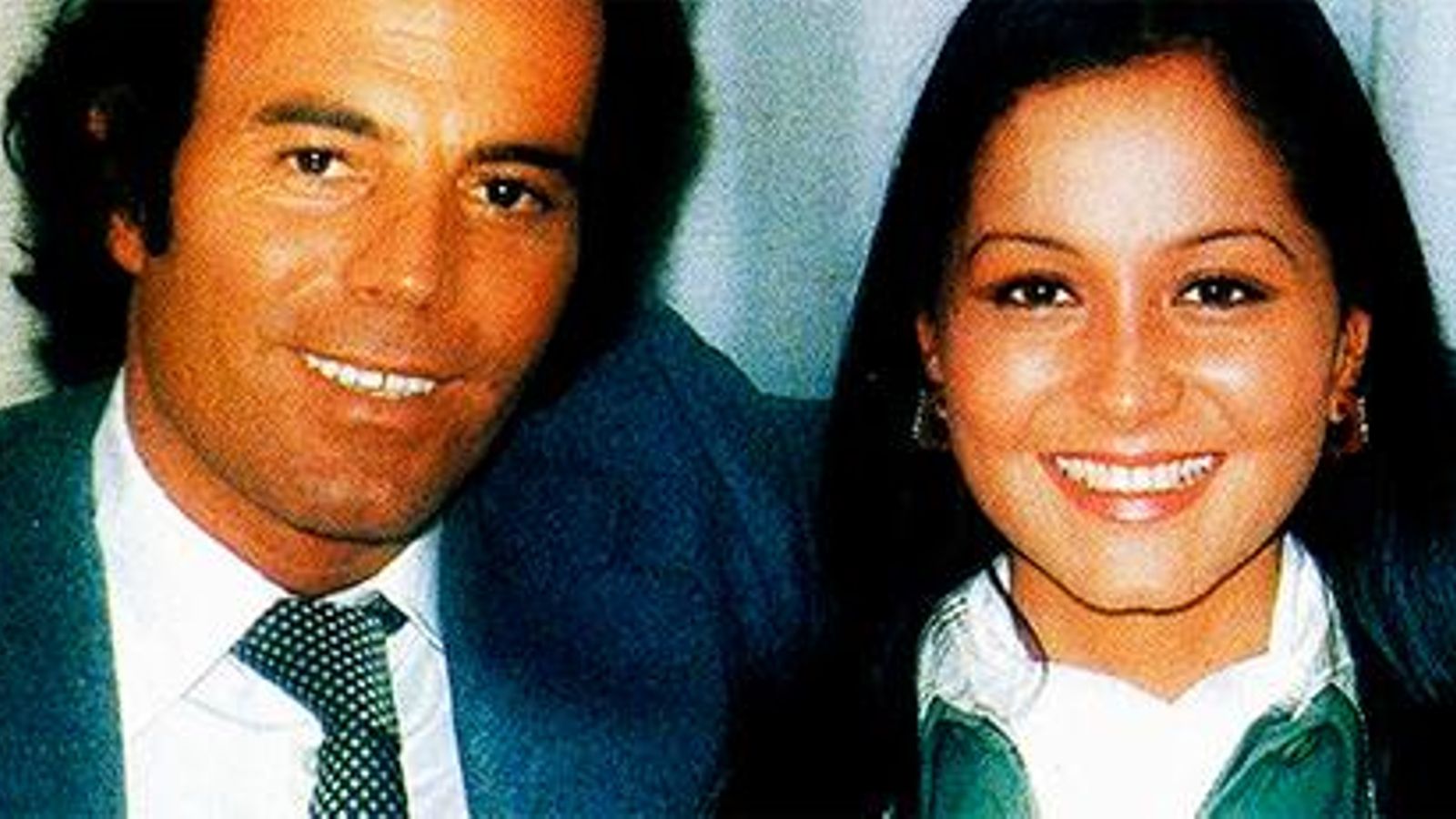 Unos jovencísimos Julio e Isabel.