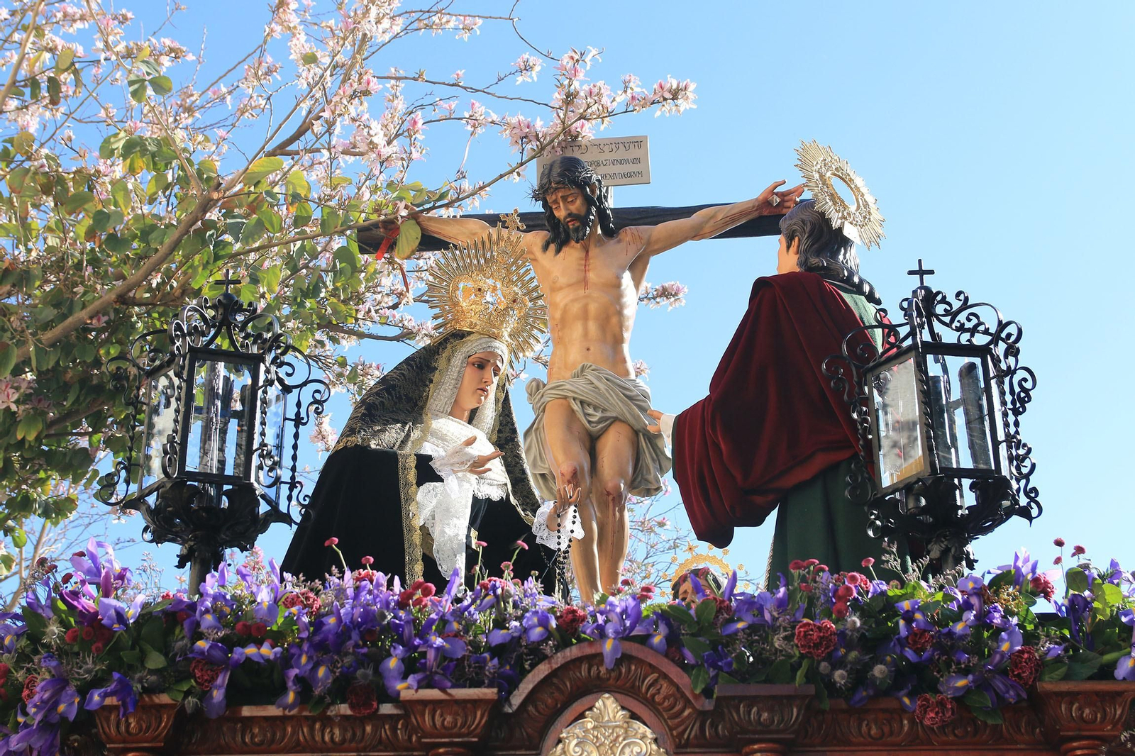 La procesión del Calvario, en imágenes