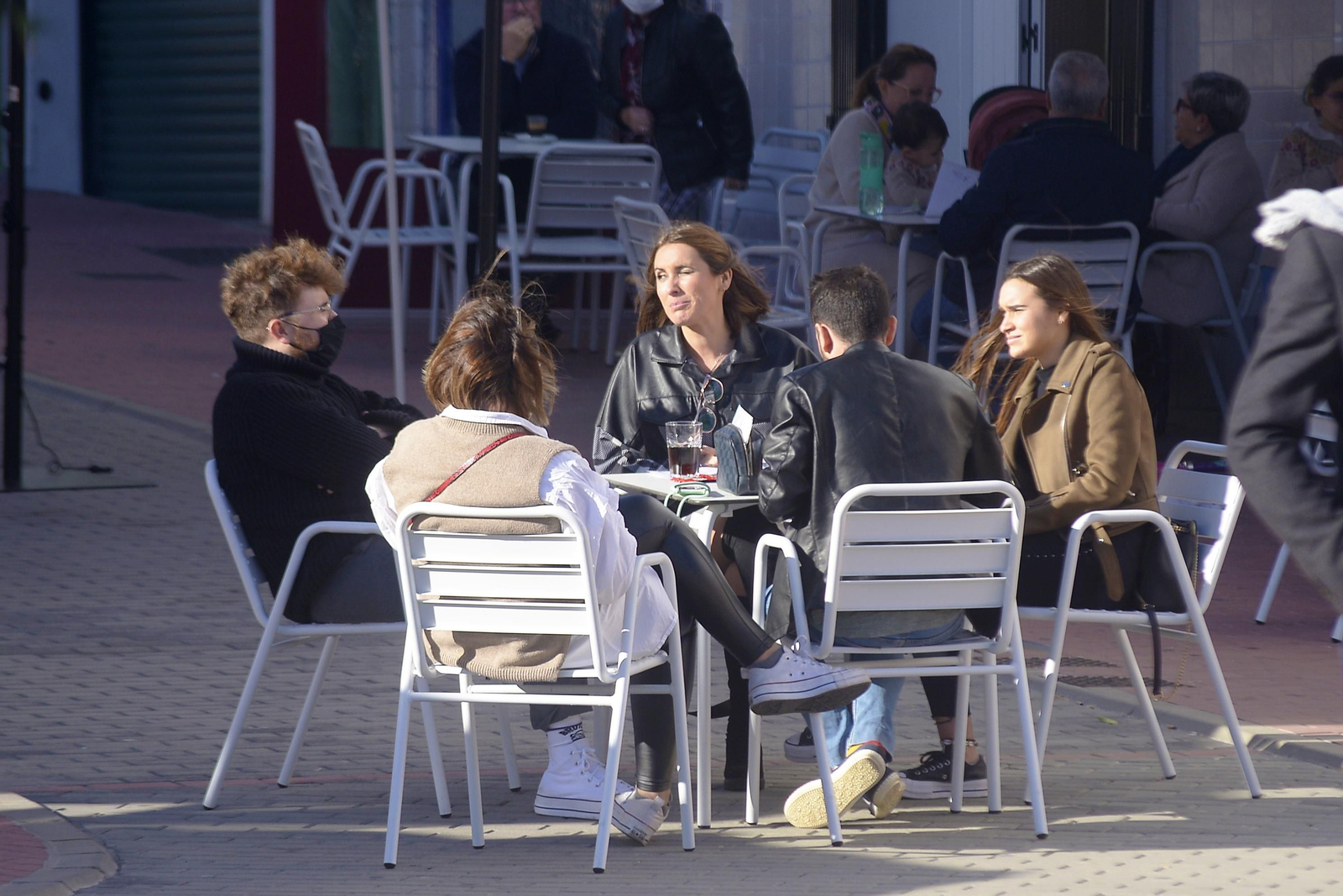 Fotos de ambiente en las calles y plazas de Los Barrios