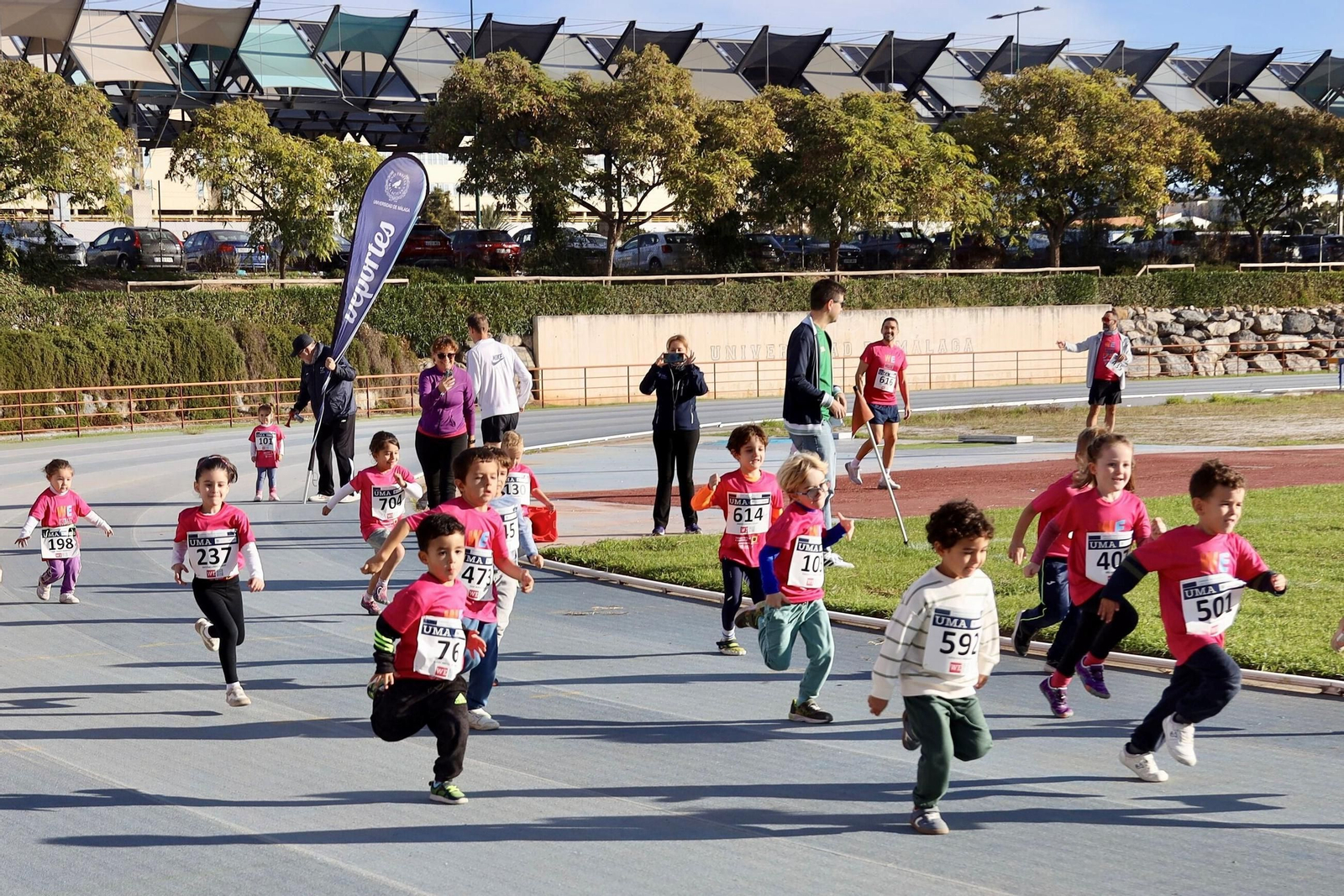 La carrera solidaria We Run de la UMA, en fotos
