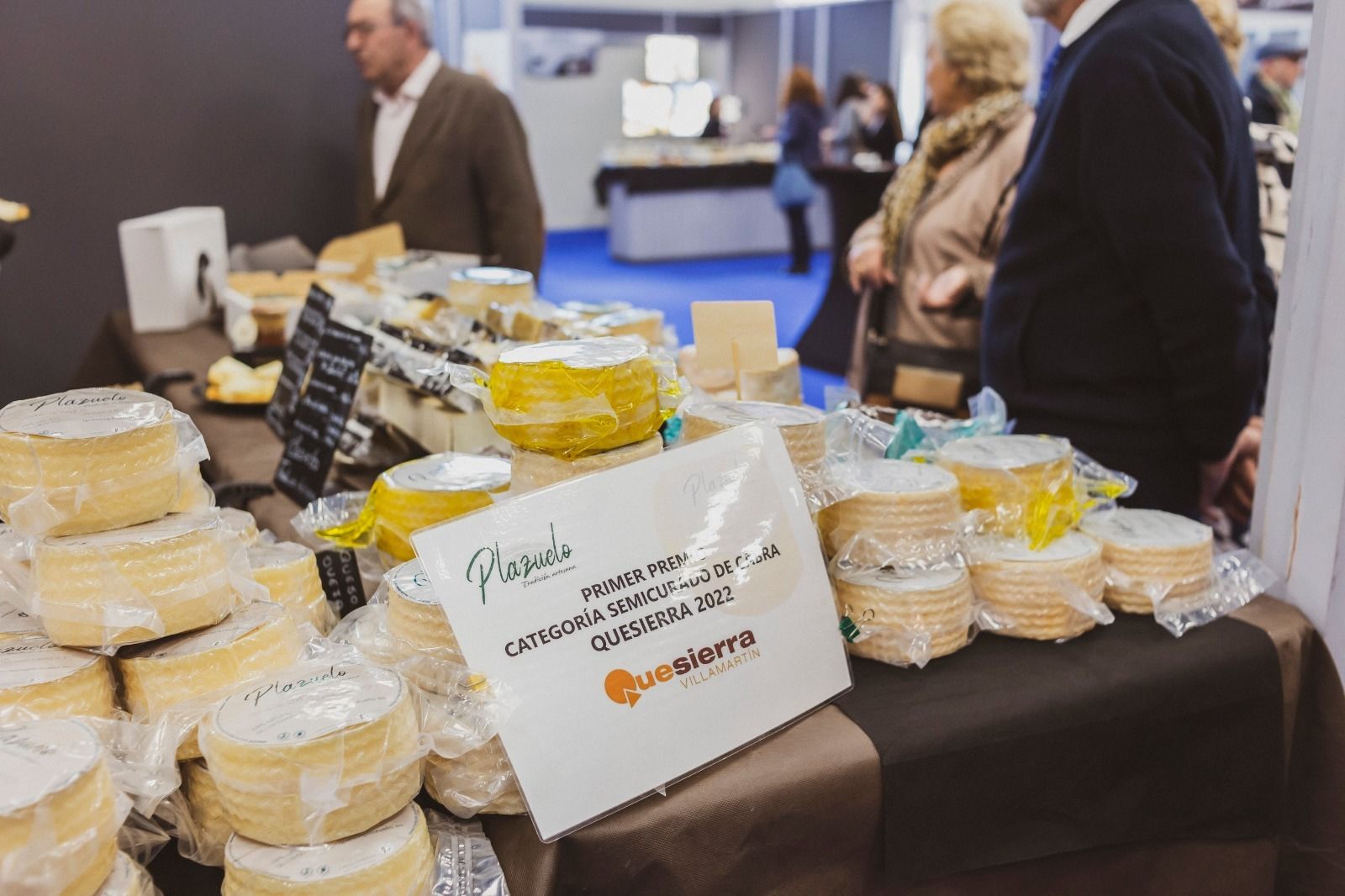 Un recorrido en imágenes por la Feria del Queso de Los Pedroches en Hinojosa del Duque