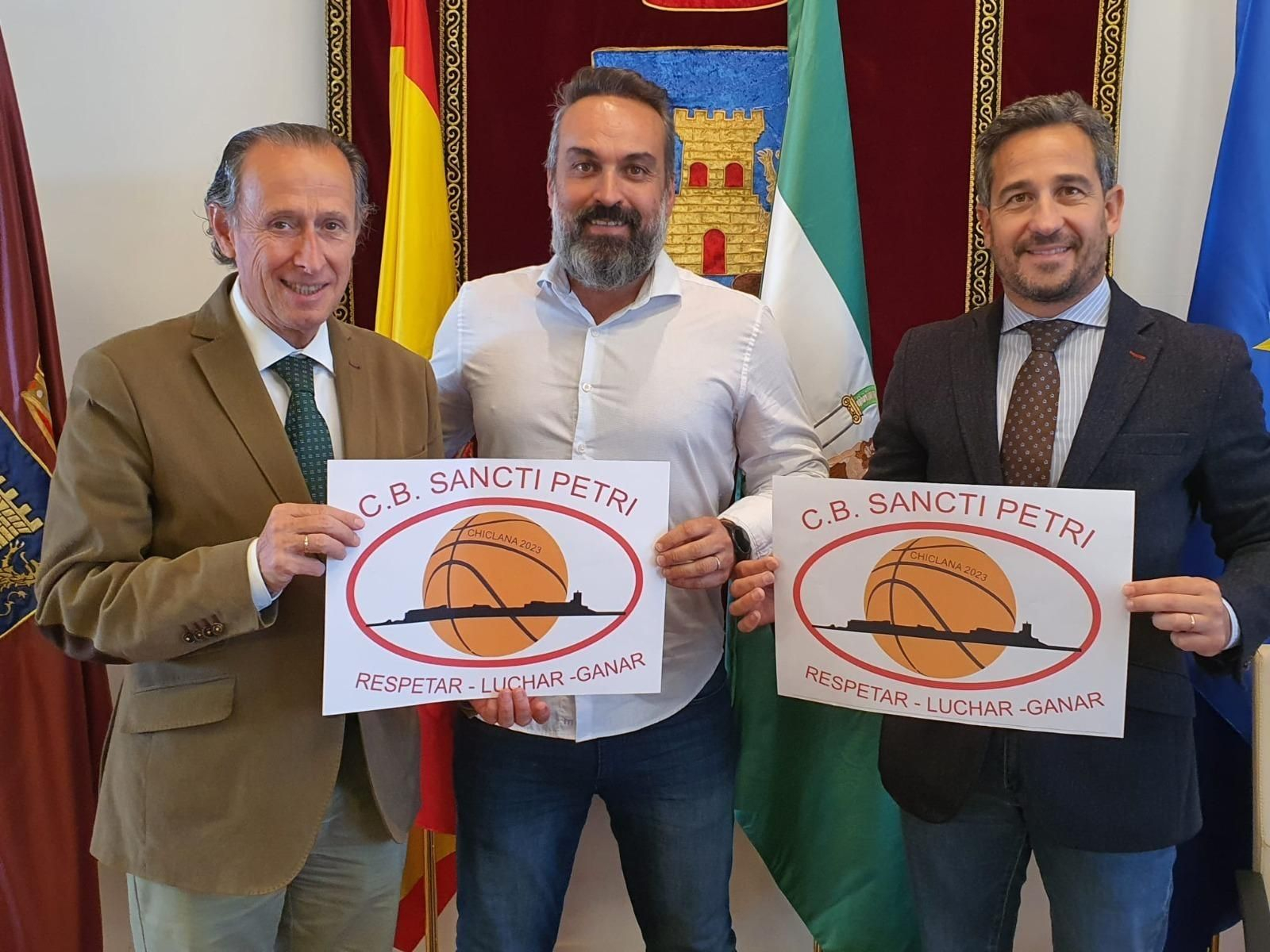 José María Román, junto a David Ruiz y José Manuel Vera.