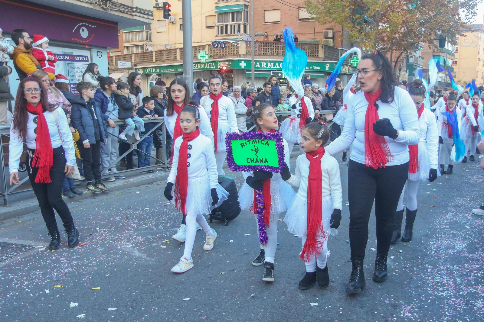Las mejores imágenes de la cabalgata de Papá Noel en Granada