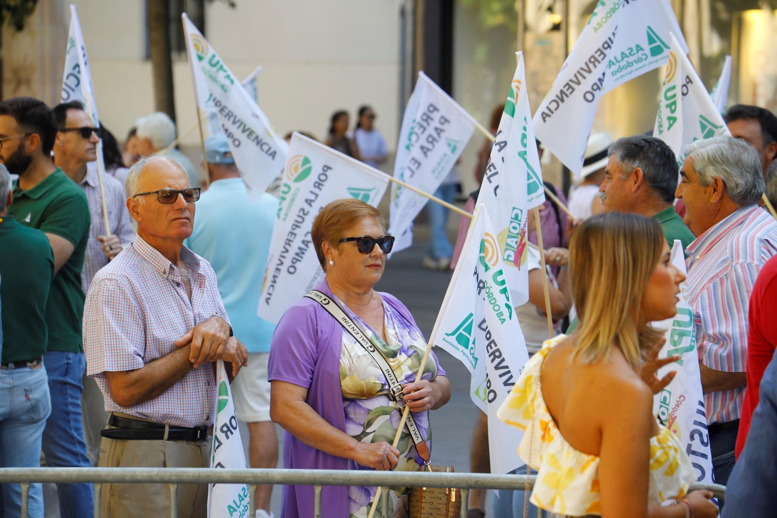 Las imágenes de la concentración de los agricultores de Córdoba "por la supervivencia del campo"