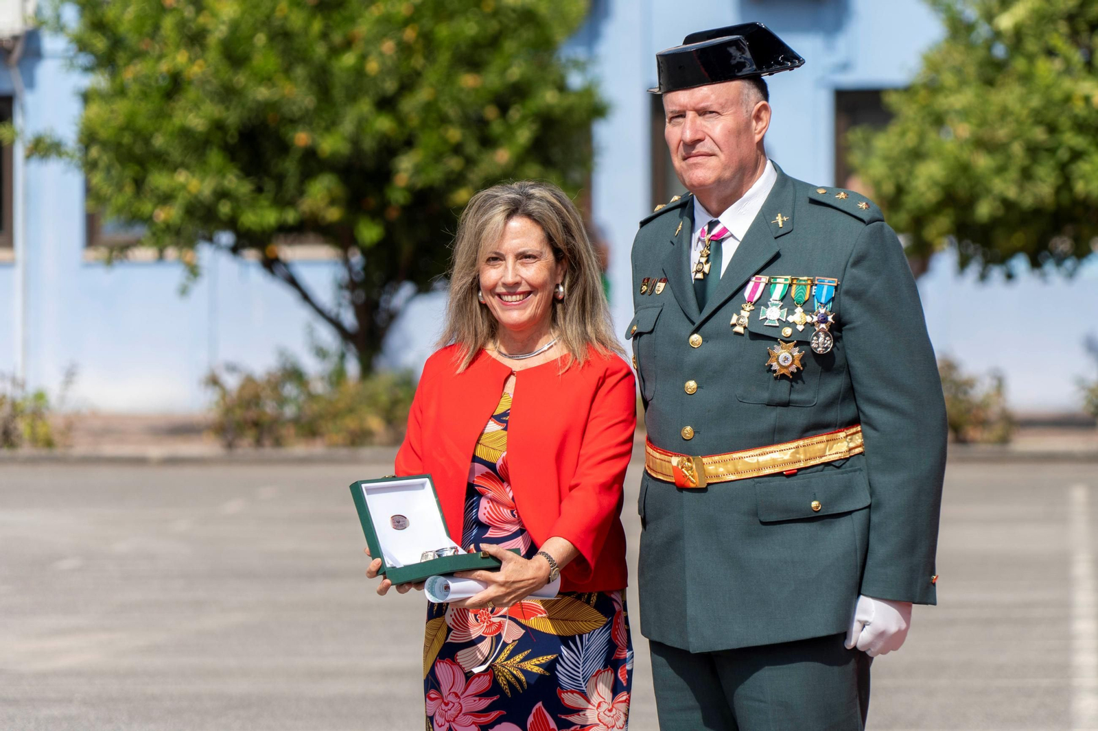 Fotos: emoción, homenajes y medallas en la Guardia Civil de Granada para festejar a su Patrona