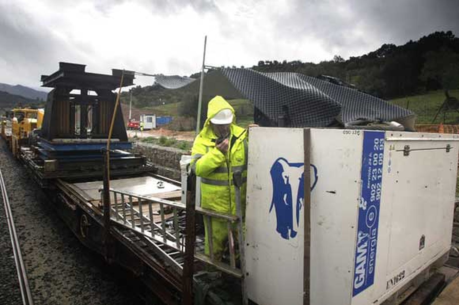El presidente de ADIF afirma que a finales de marzo o principios de abril se reabrirá el servicio entre Algeciras y Antequera./Fotos:Erasmo Fenoy

Foto: Erasmo Fenoy