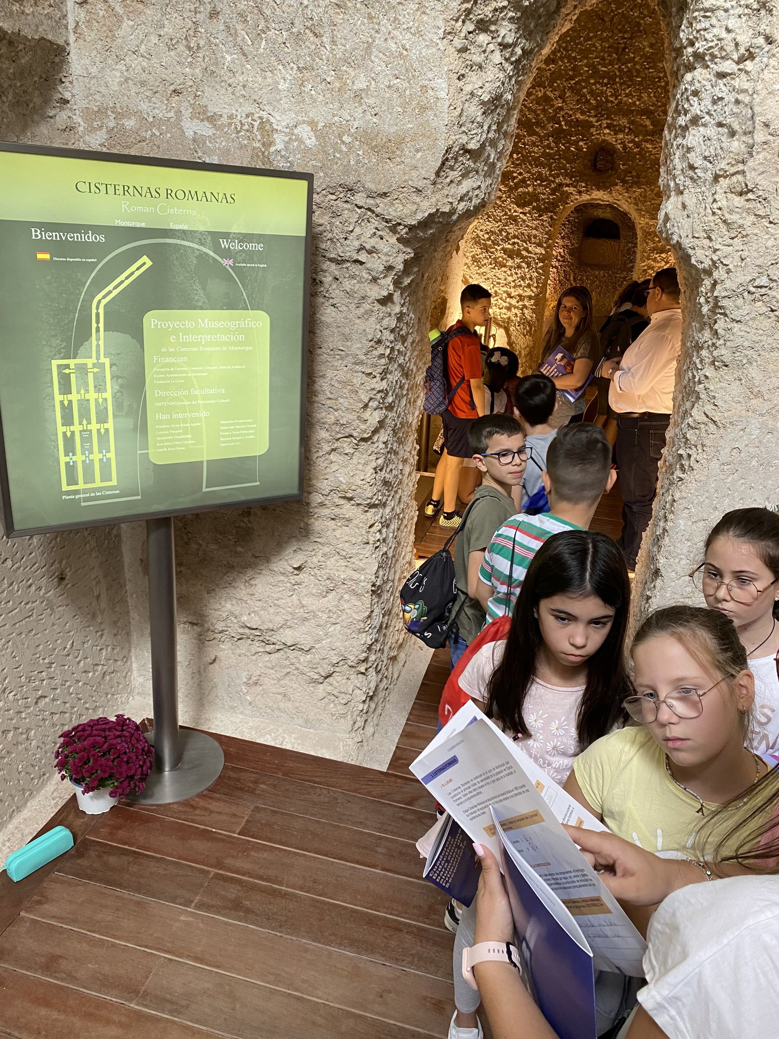 Faroles de melón, visitas a las cisternas romanas y más: un resumen en fotos de la apertura de Mundamortis