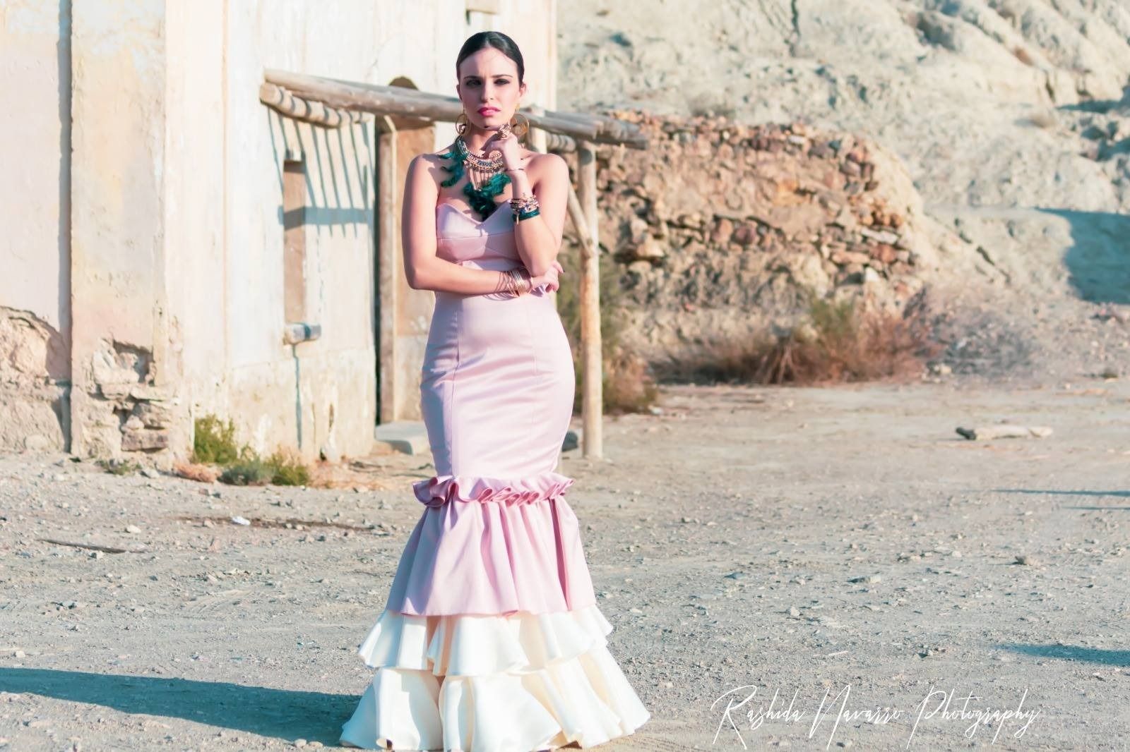 Traje de flamenca diseñado por Paqui Rodríguez, creadora de la firma Portona