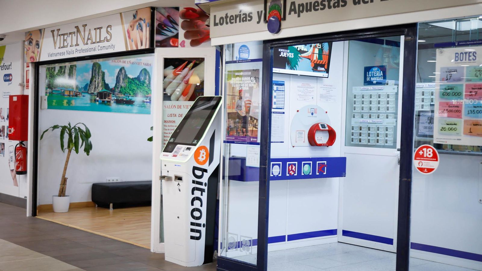 Cajero de bitcoin, instalado por la empresa española Weex.