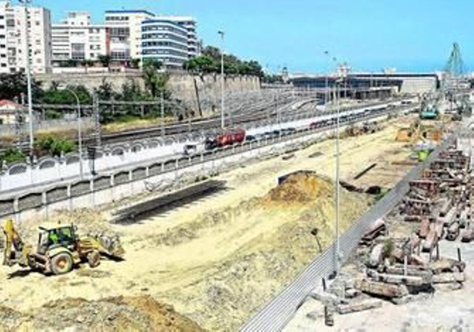 Estado de la obra del futuro túnel de acceso a la nueva terminal de contenedores, que discurrirá, en parte, en paralelo a la Carretera Industrial.