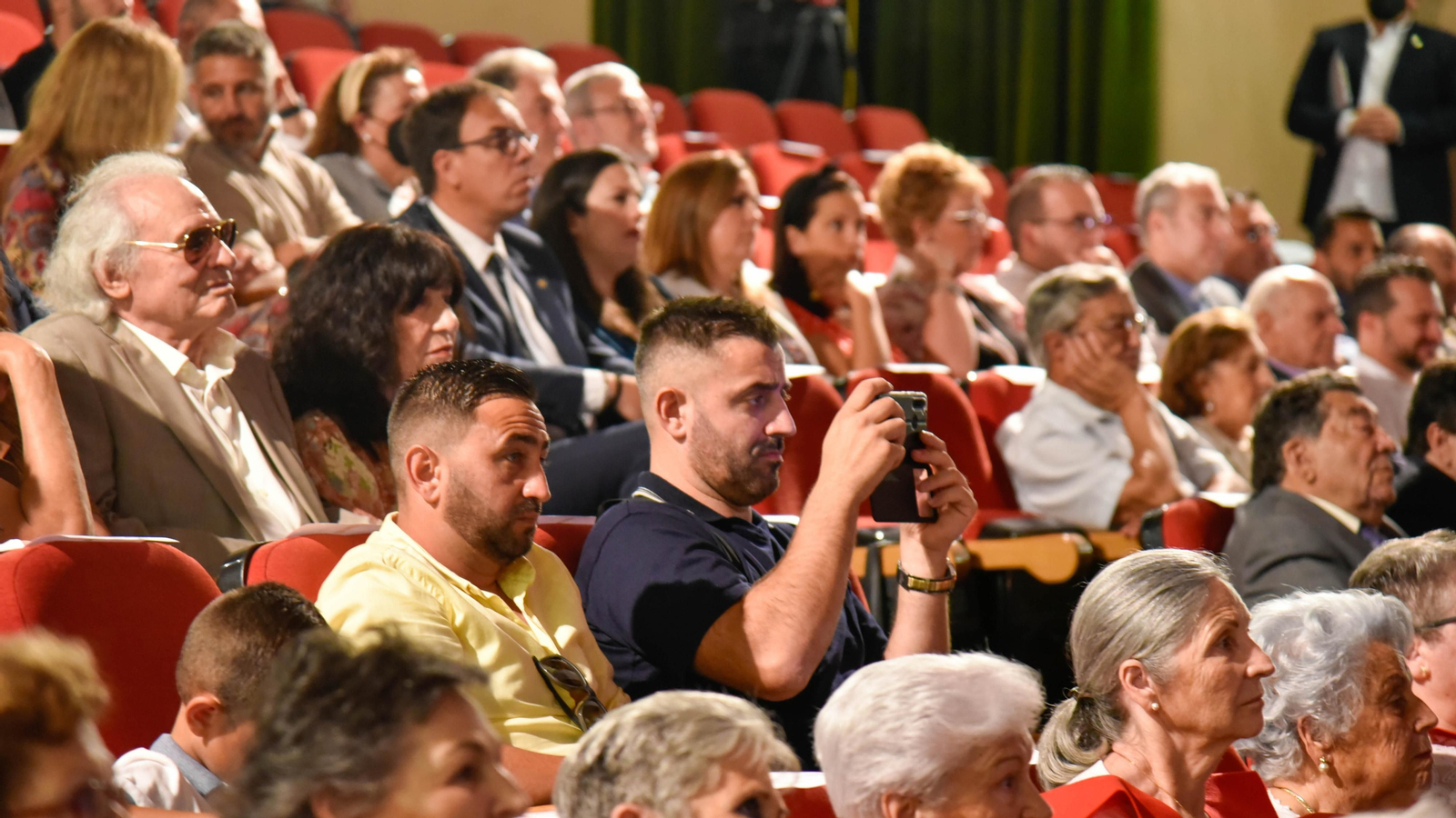 Pleno y entrega de reconocimientos por el 316 aniversario de San Roque"