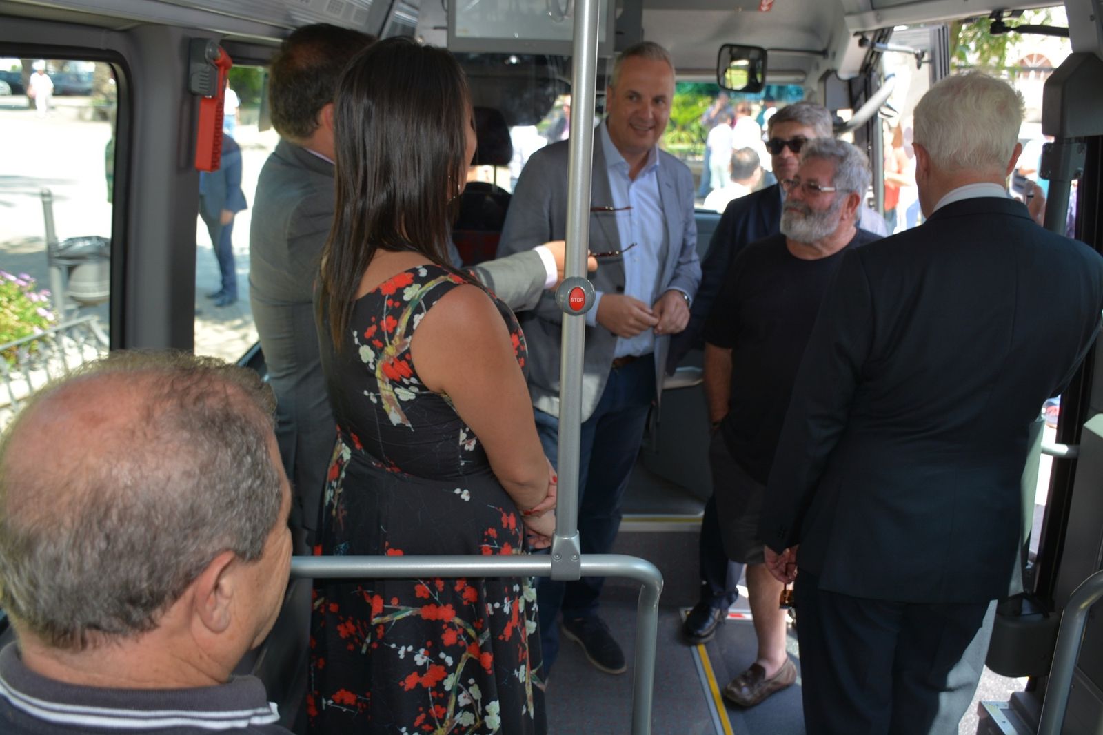 Juan Carlos Ruiz Boix, en el interior de un autobús.