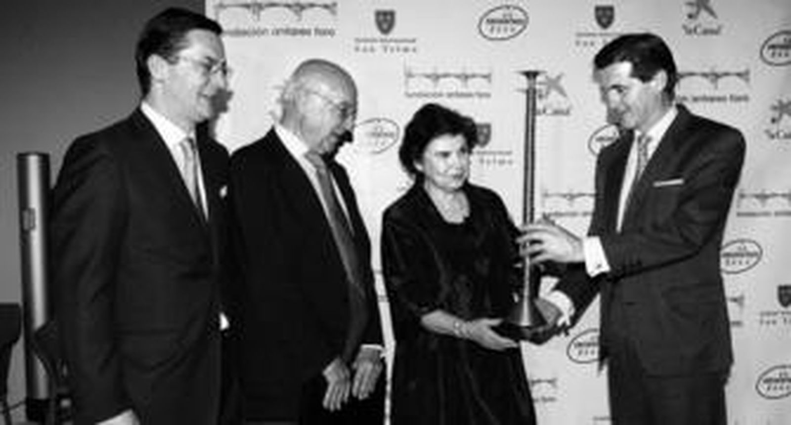 El arte mágico de Carmen Laffón