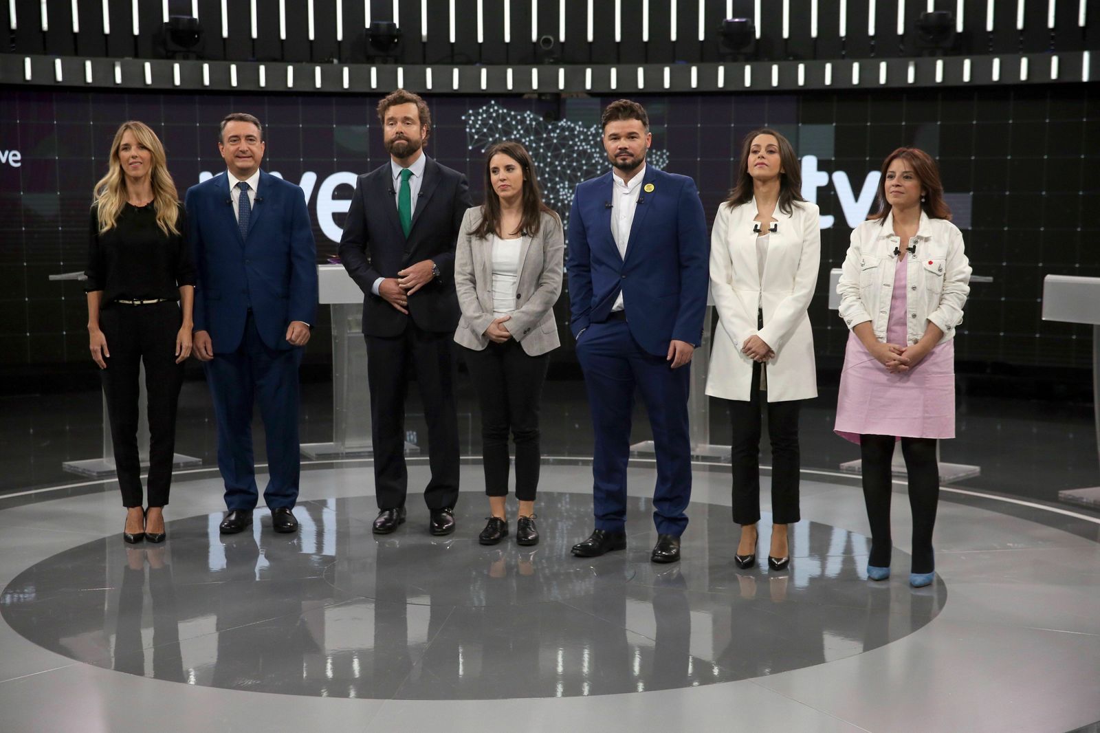 El primero de los debates televisados tuvo como protagonistas a los portavoces de los principales partidos políticos en el Congreso de los Diputados.